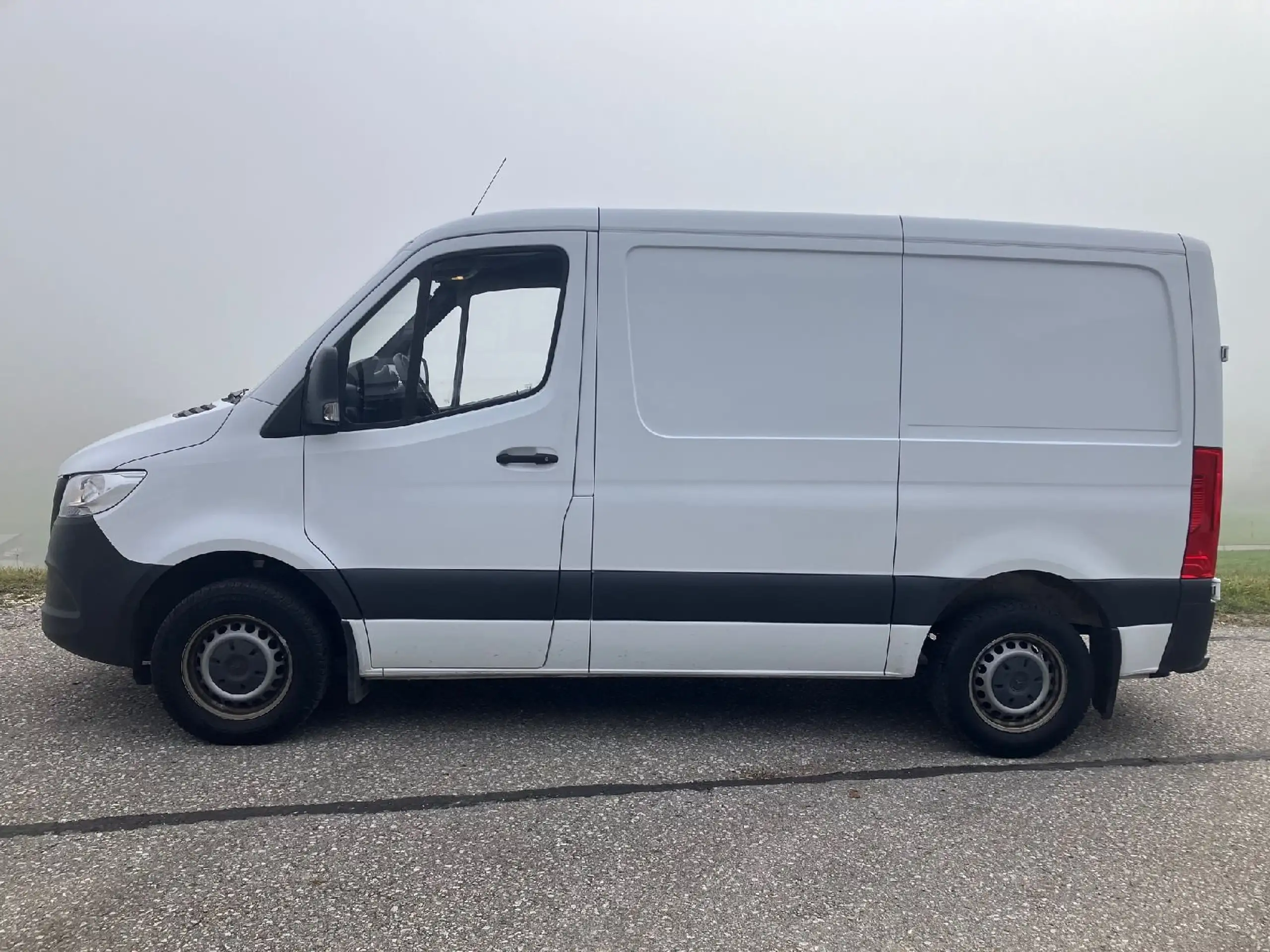 Mercedes-Benz - Sprinter