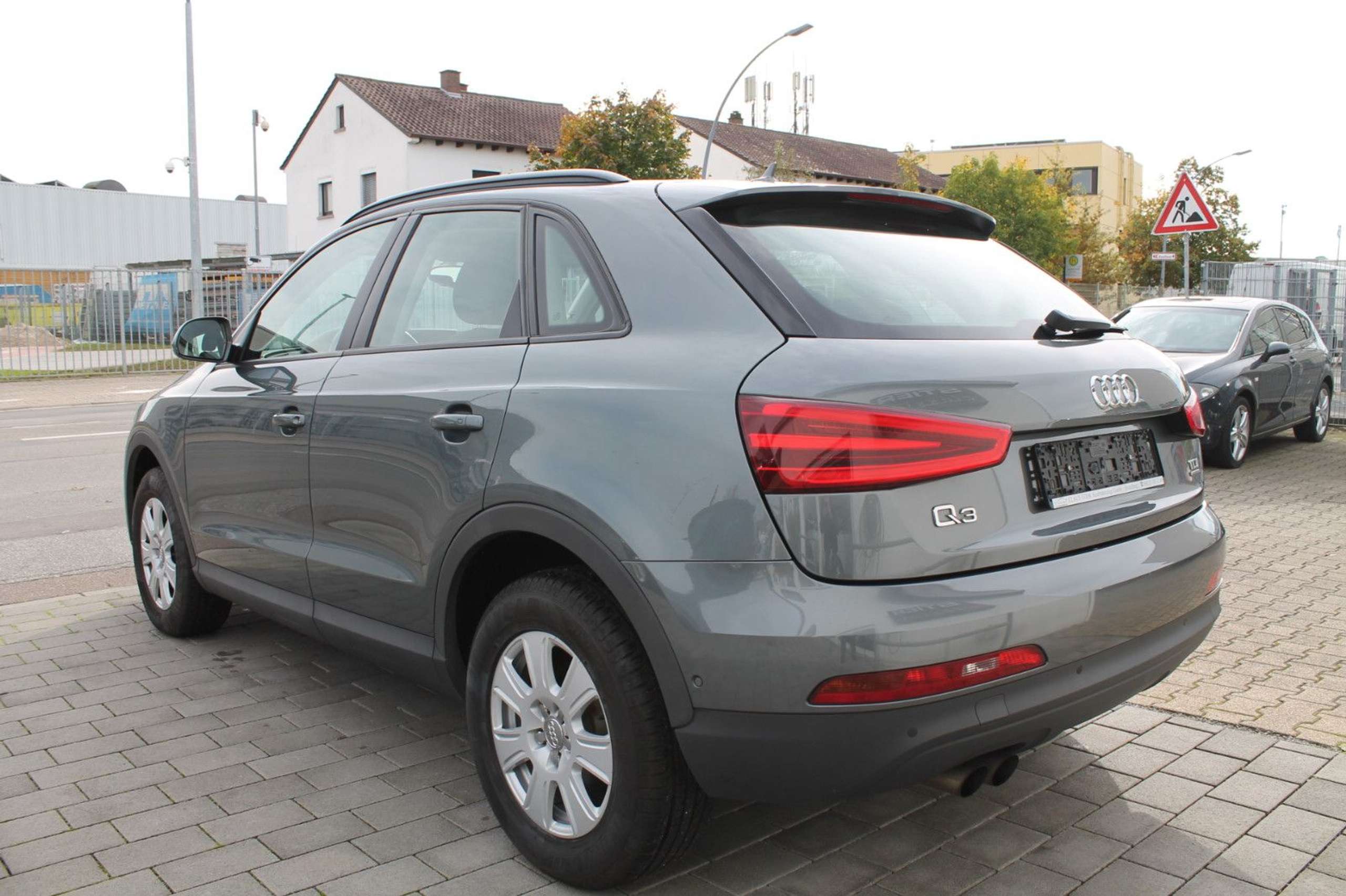 Audi - Q3