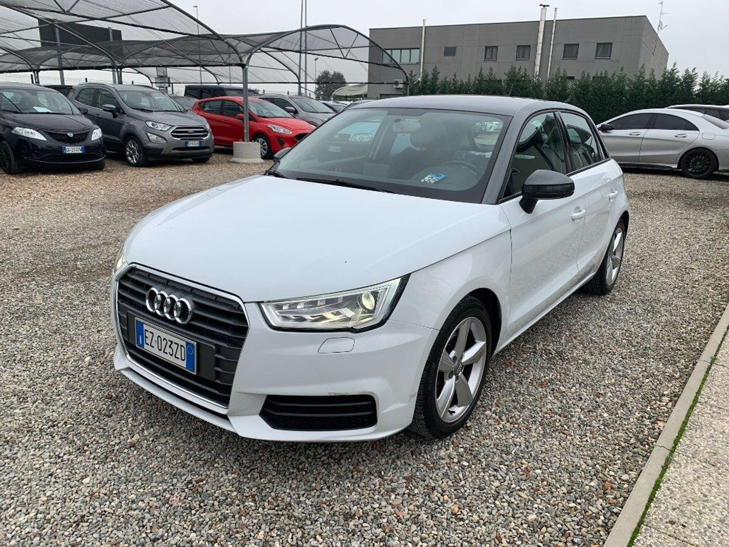 Audi - A1