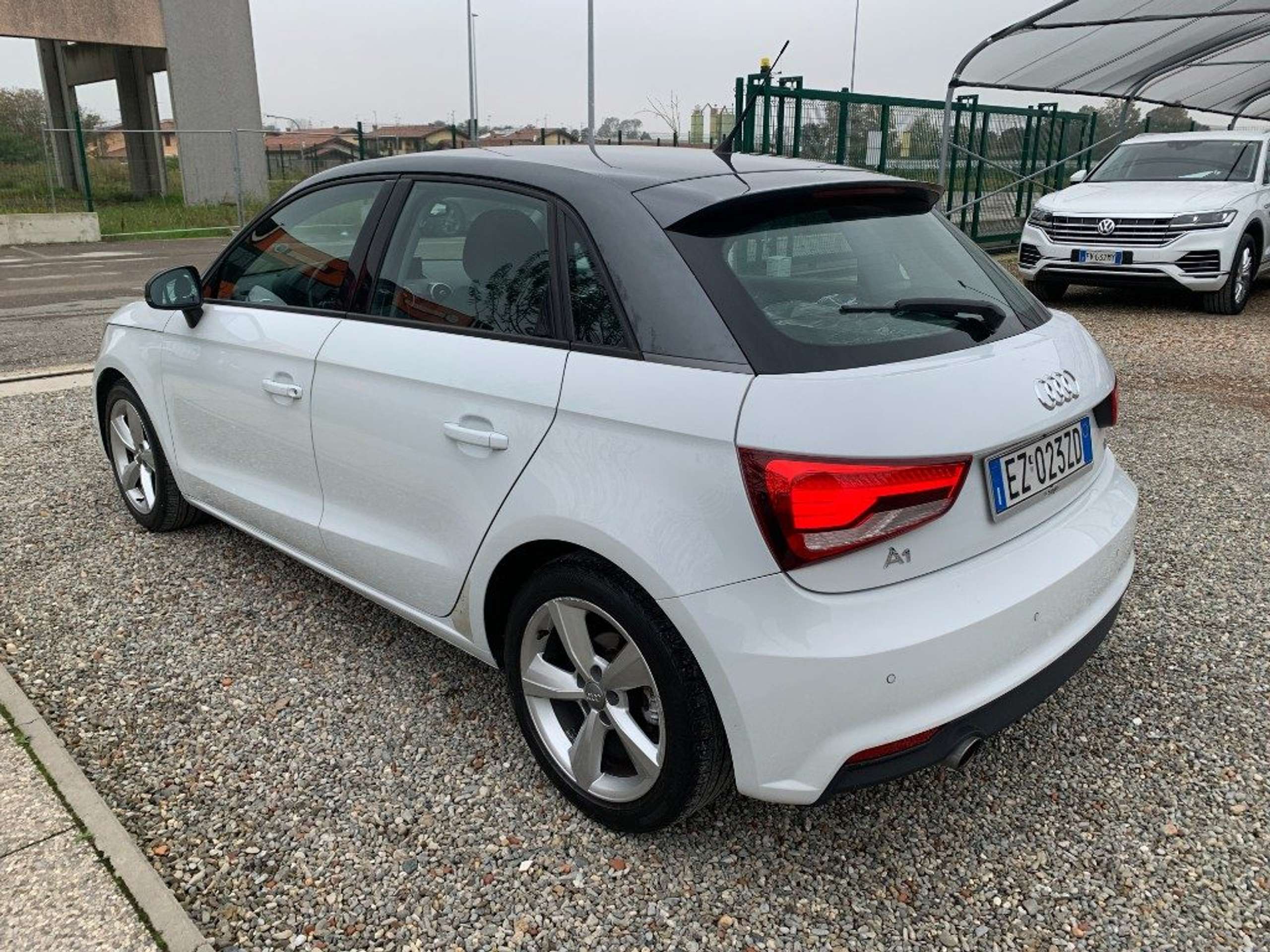 Audi - A1