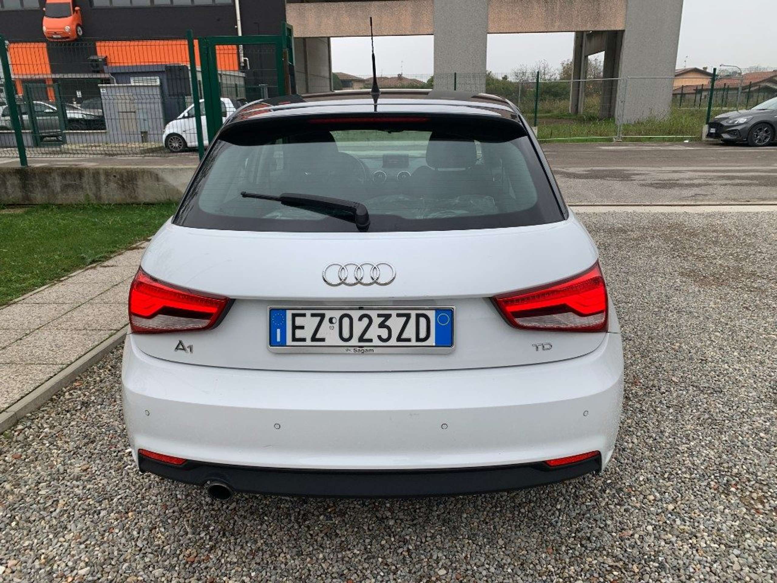 Audi - A1