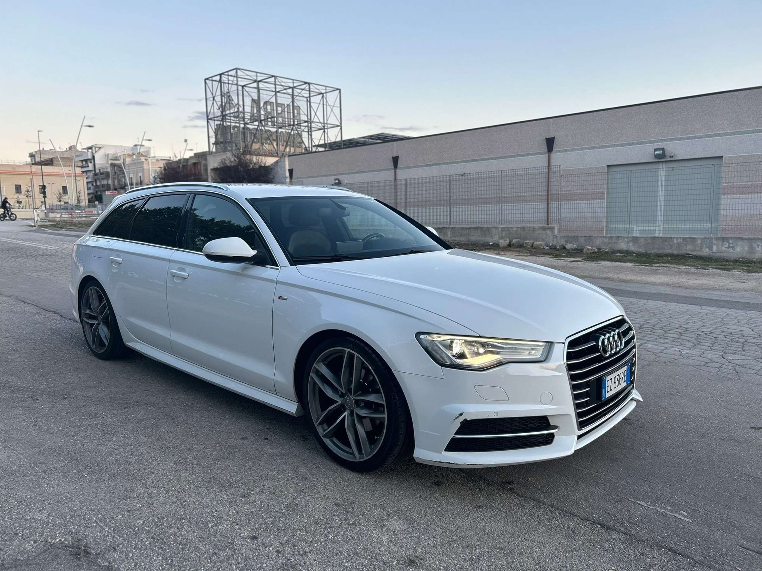 Audi - A6