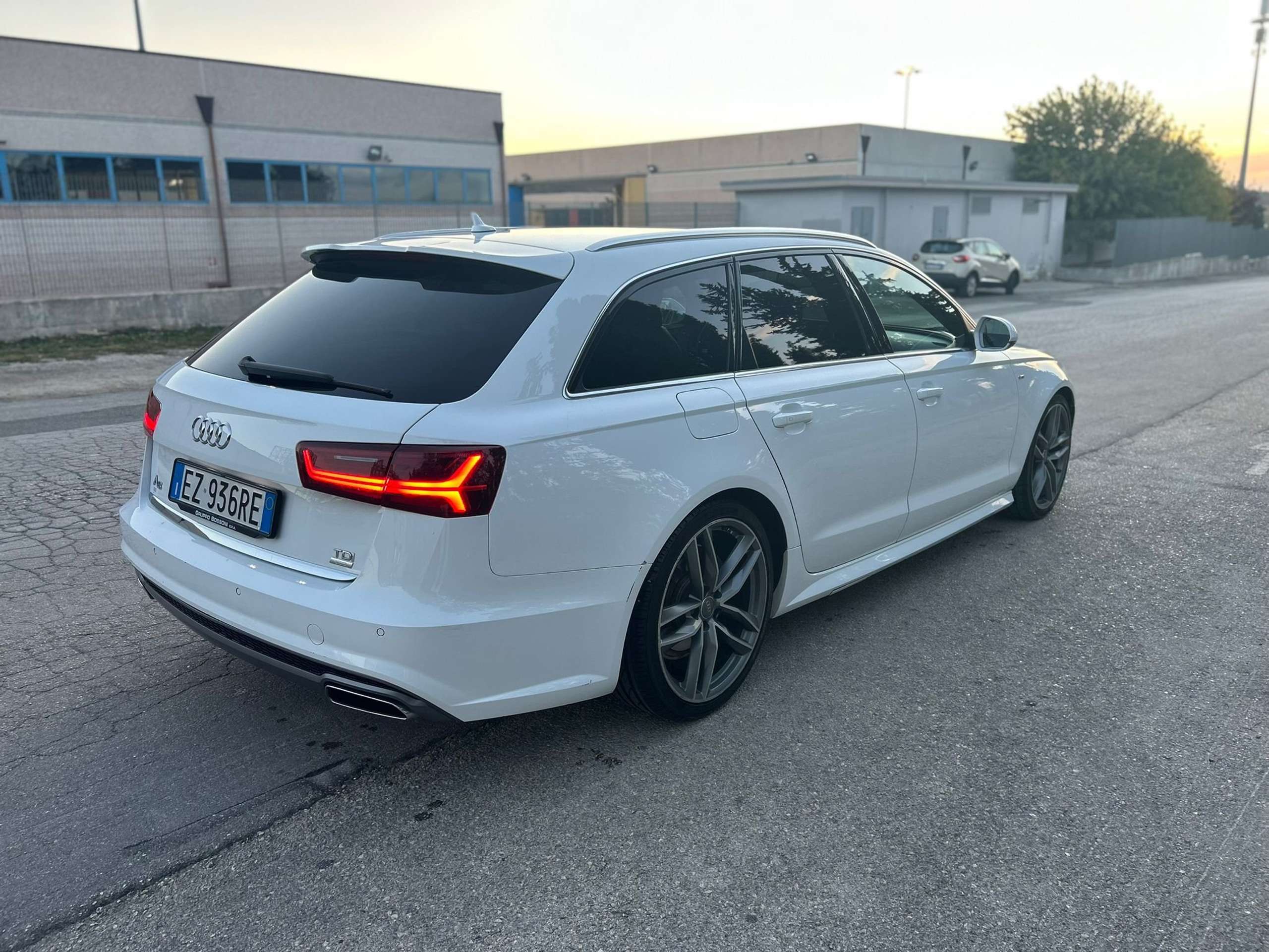 Audi - A6