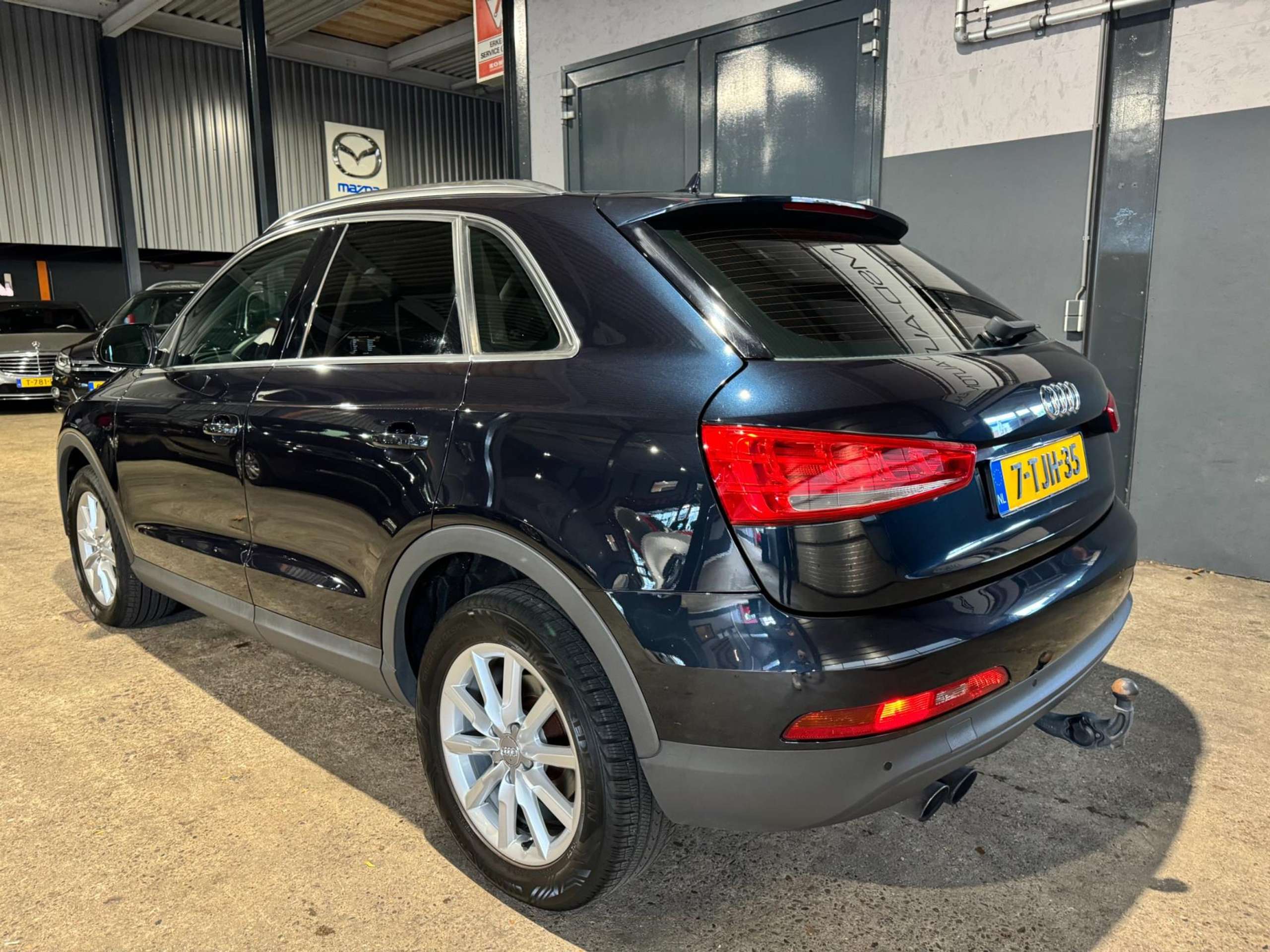 Audi - Q3