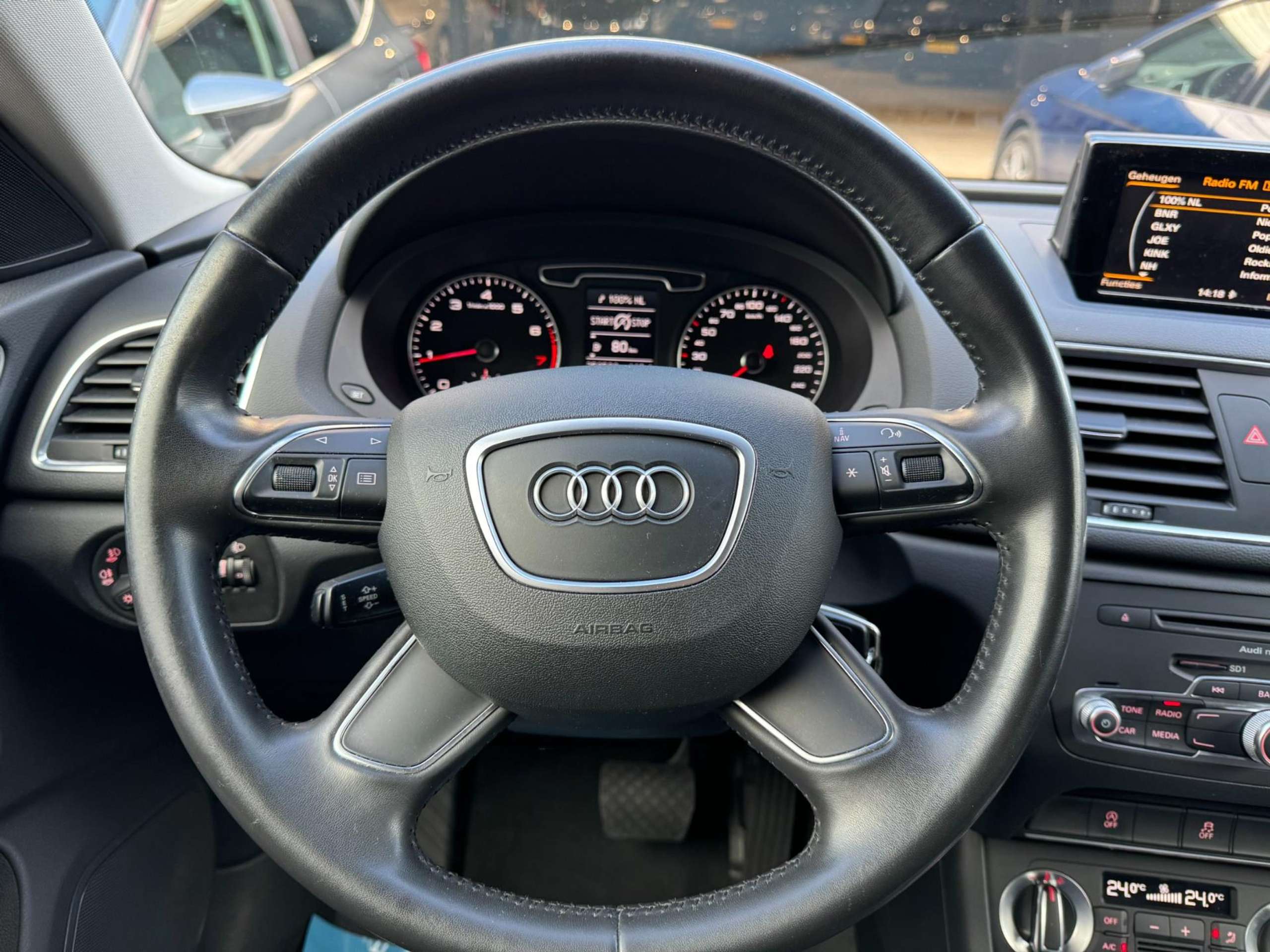 Audi - Q3