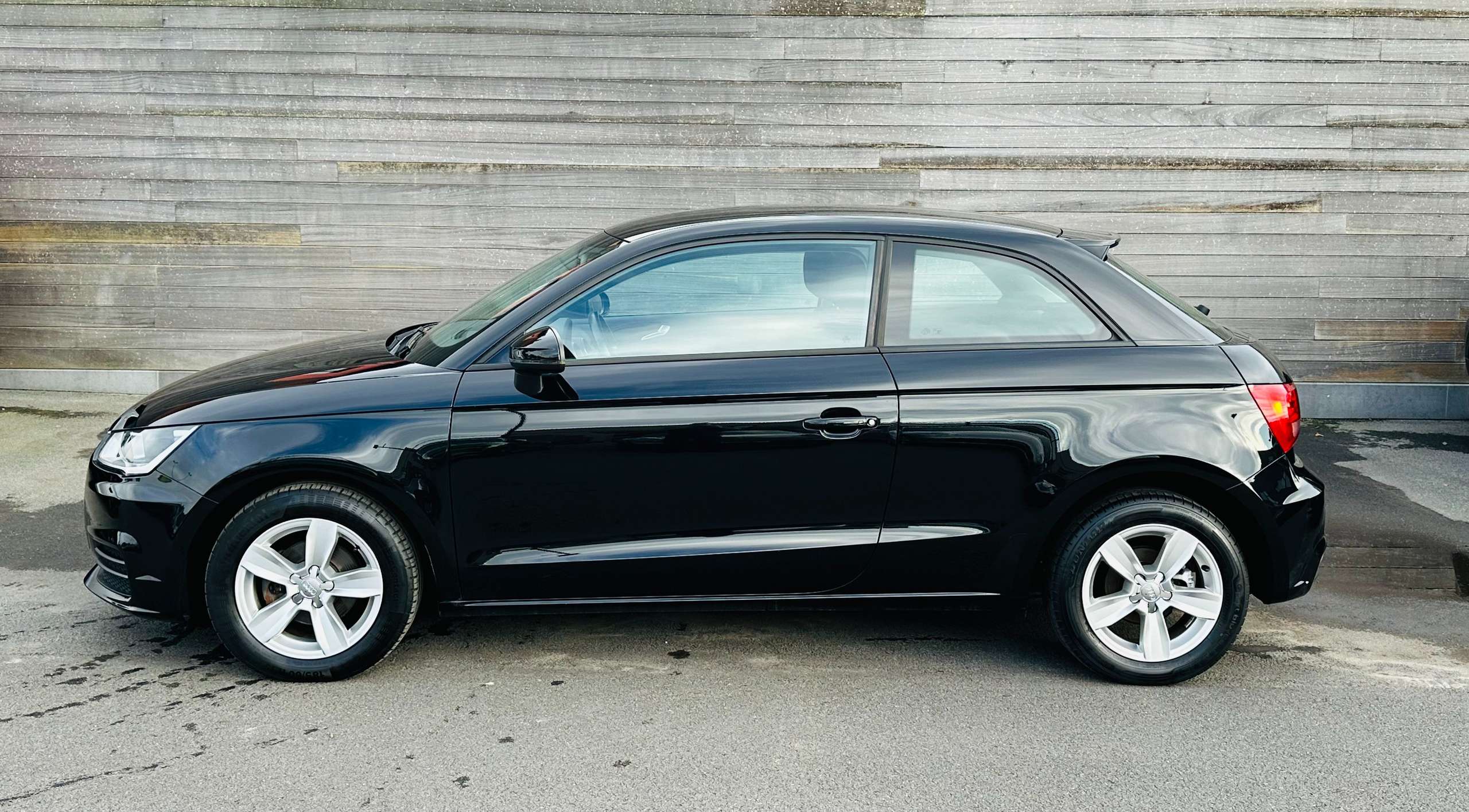 Audi - A1