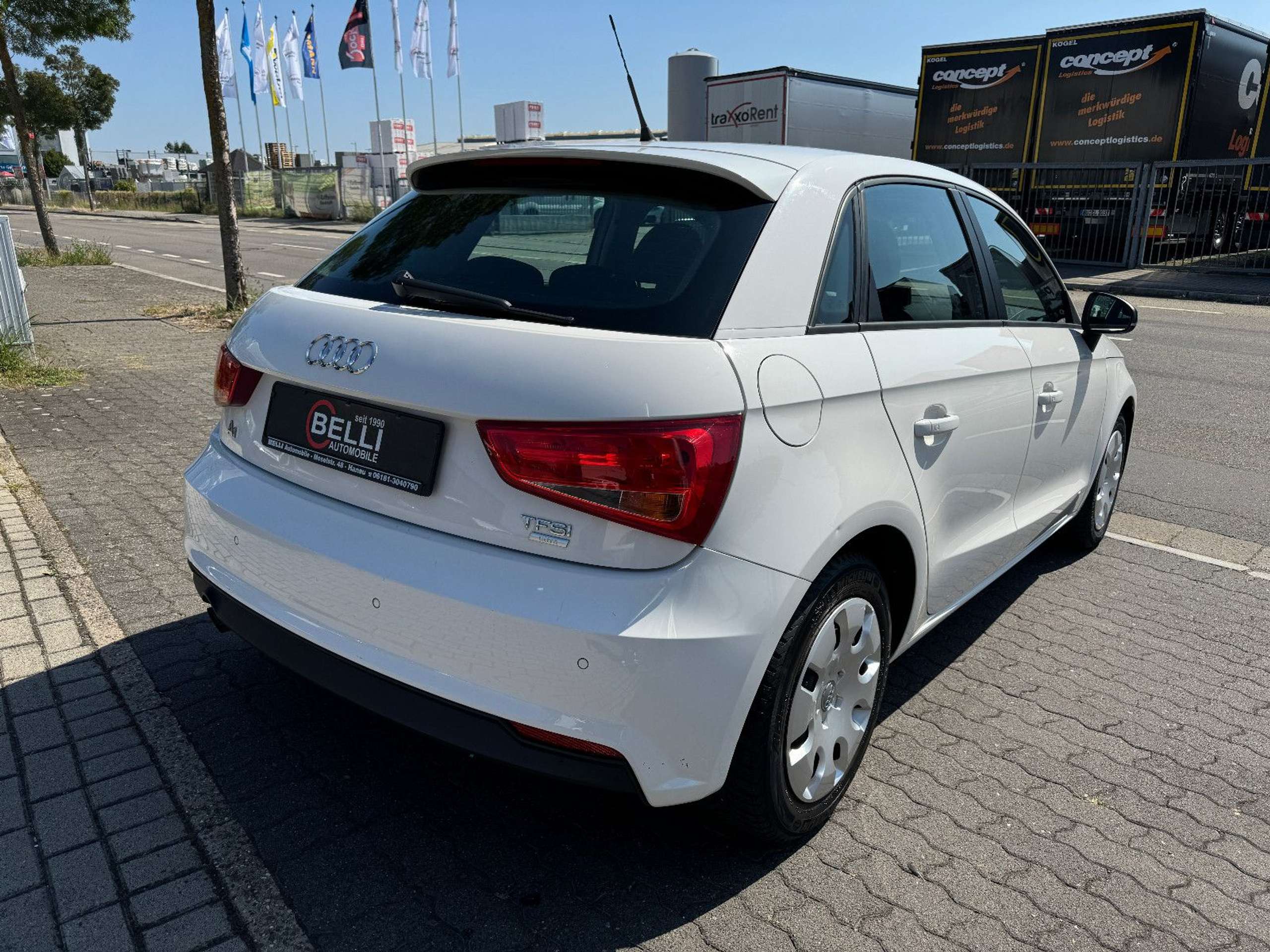 Audi - A1