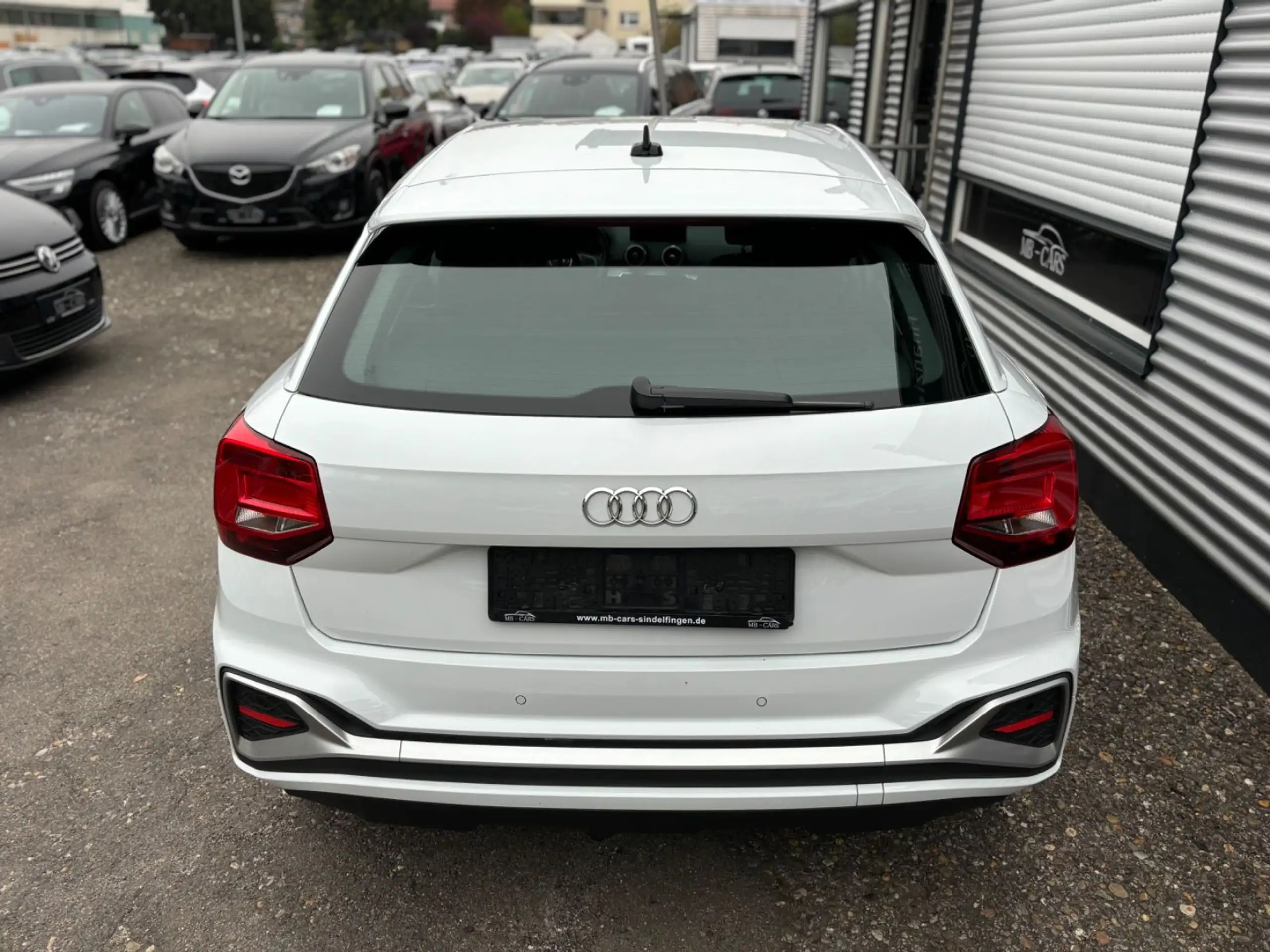 Audi - Q2