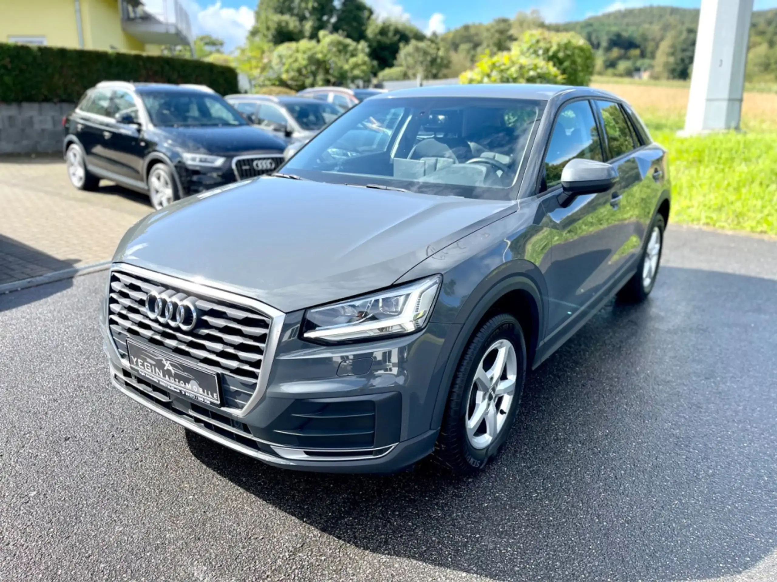 Audi - Q2