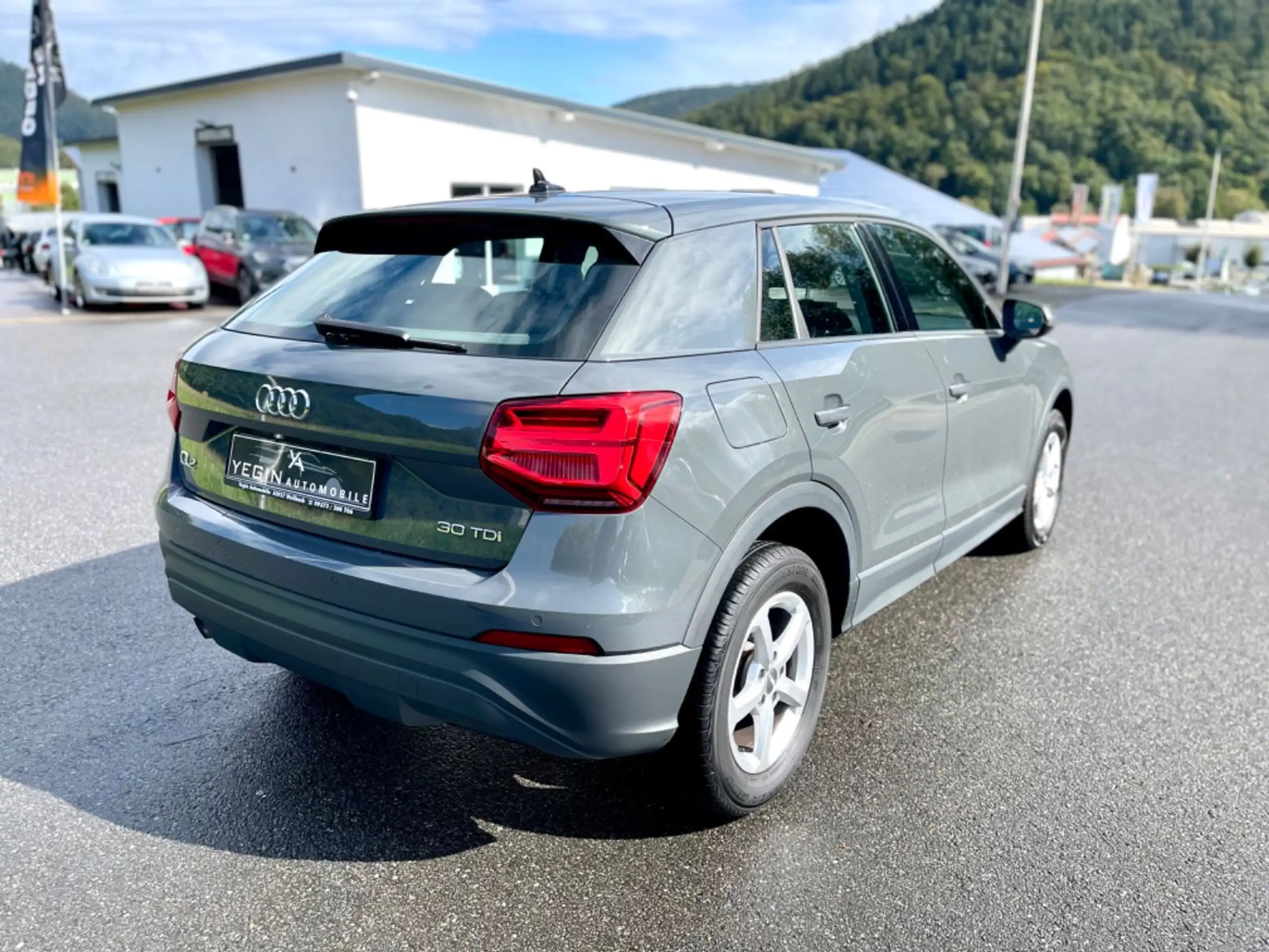 Audi - Q2