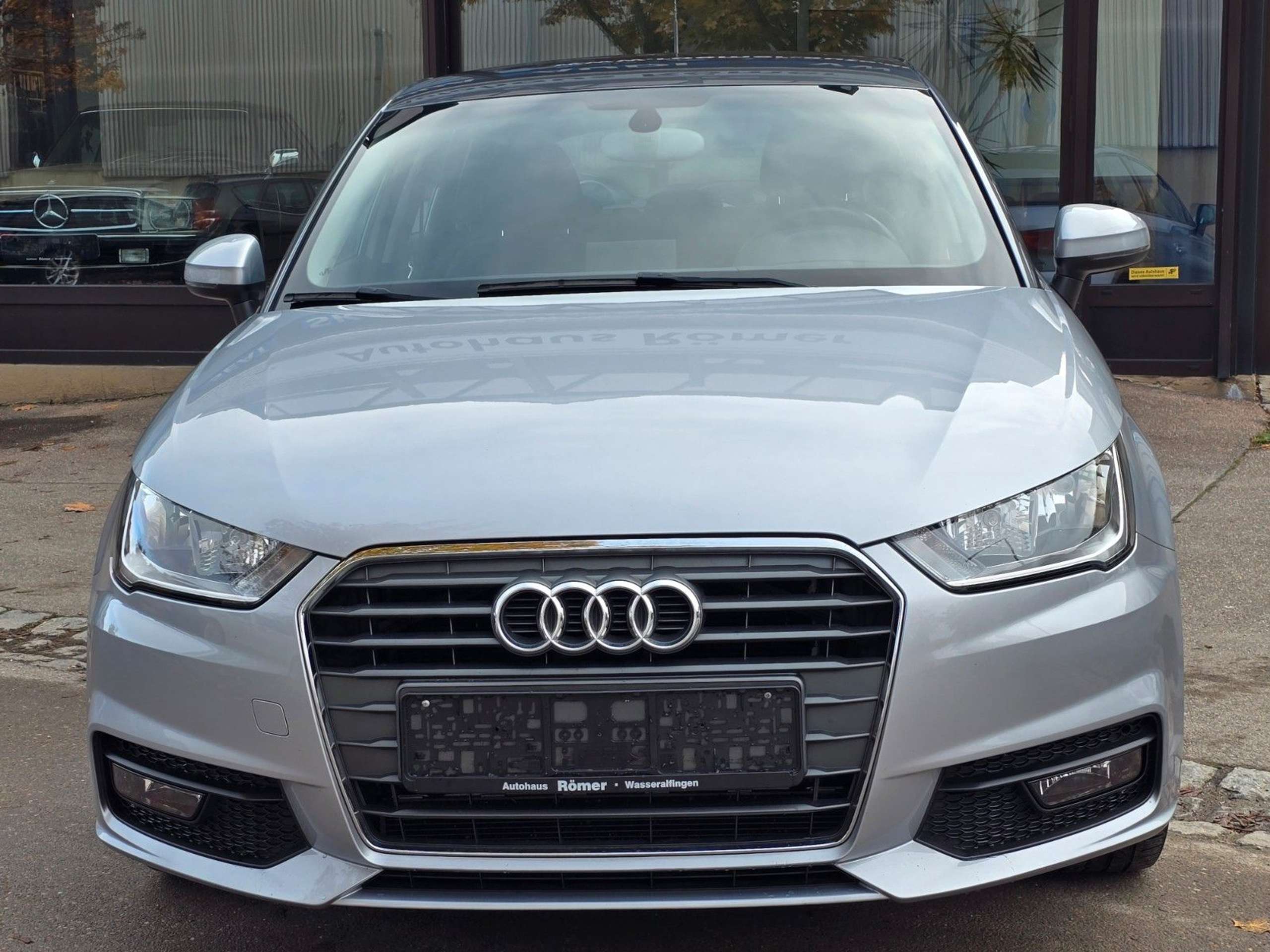 Audi - A1