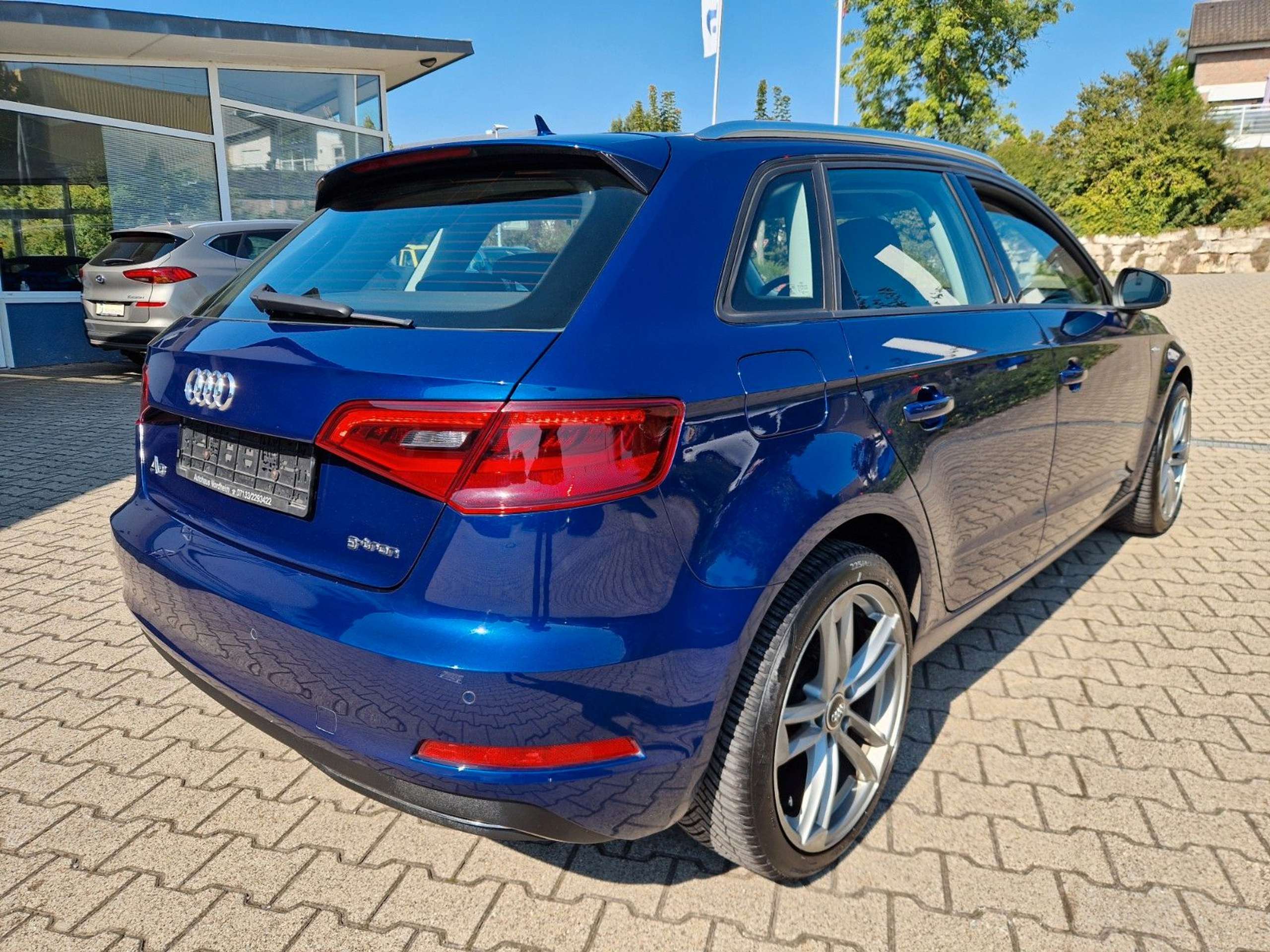 Audi - A3