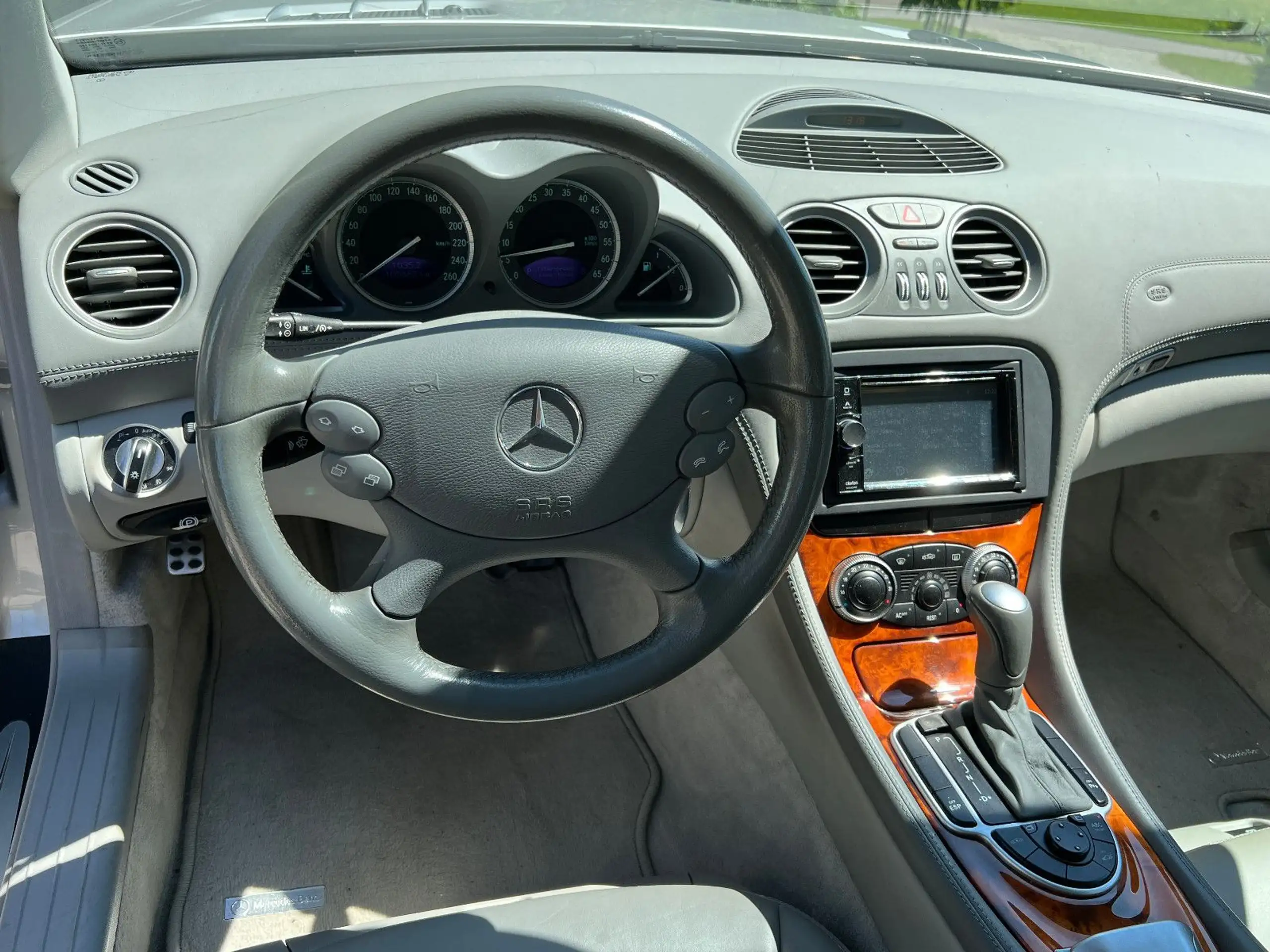 Mercedes-Benz - SL 500