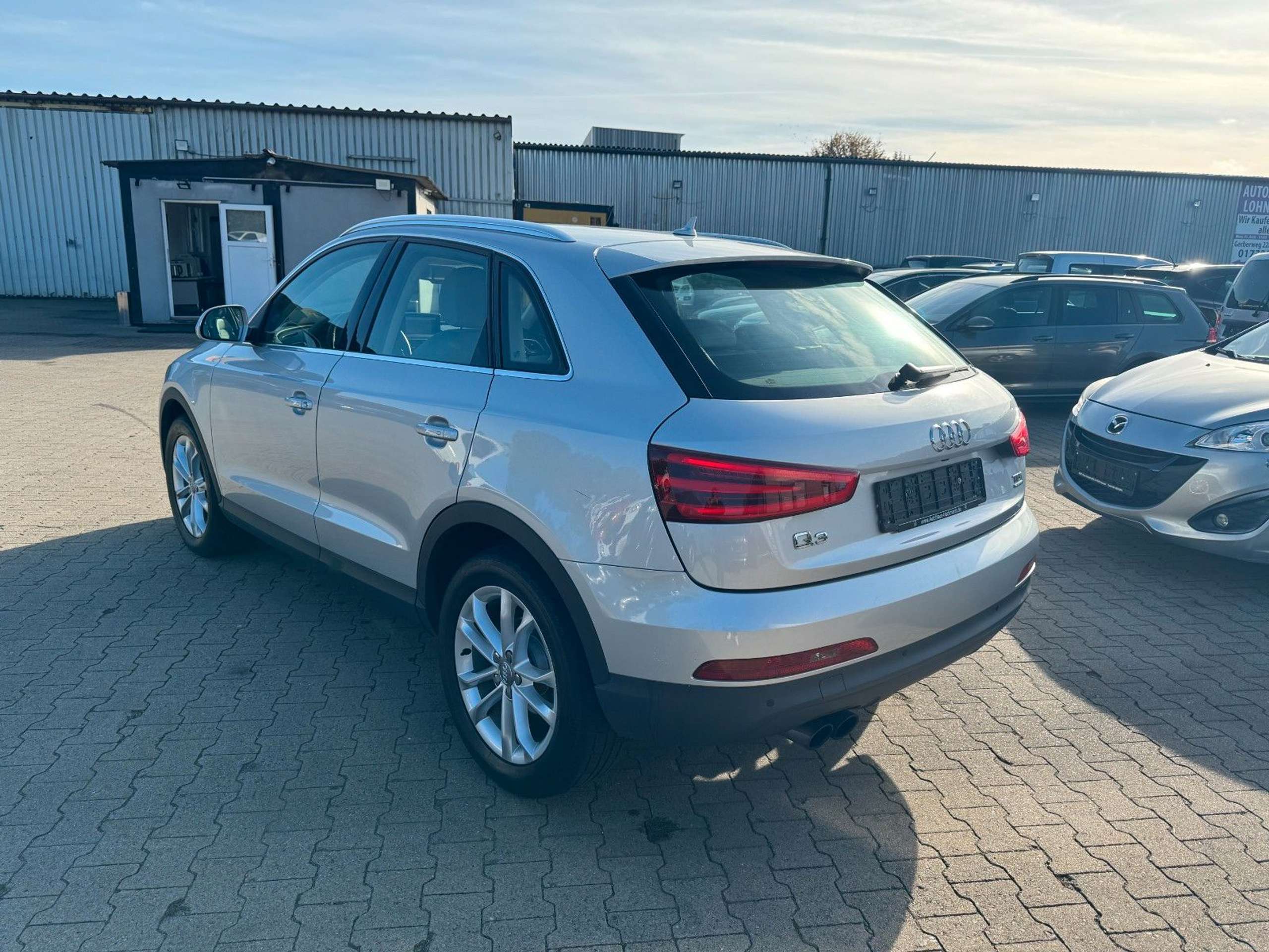 Audi - Q3