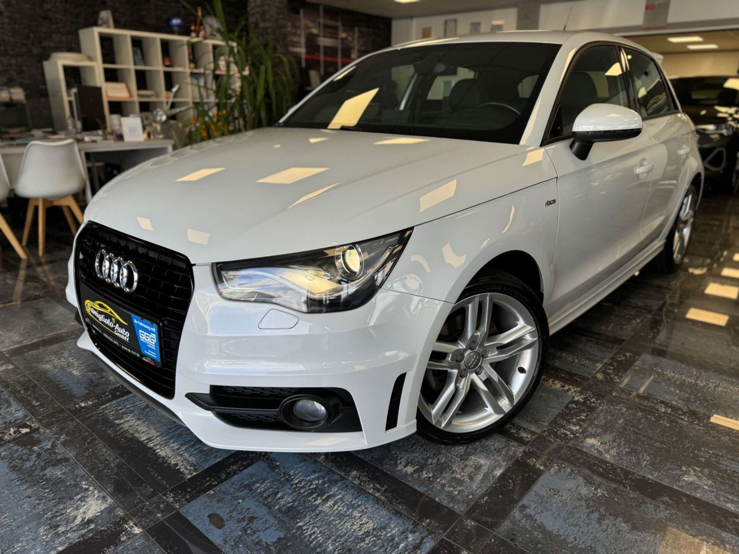 Audi - A1