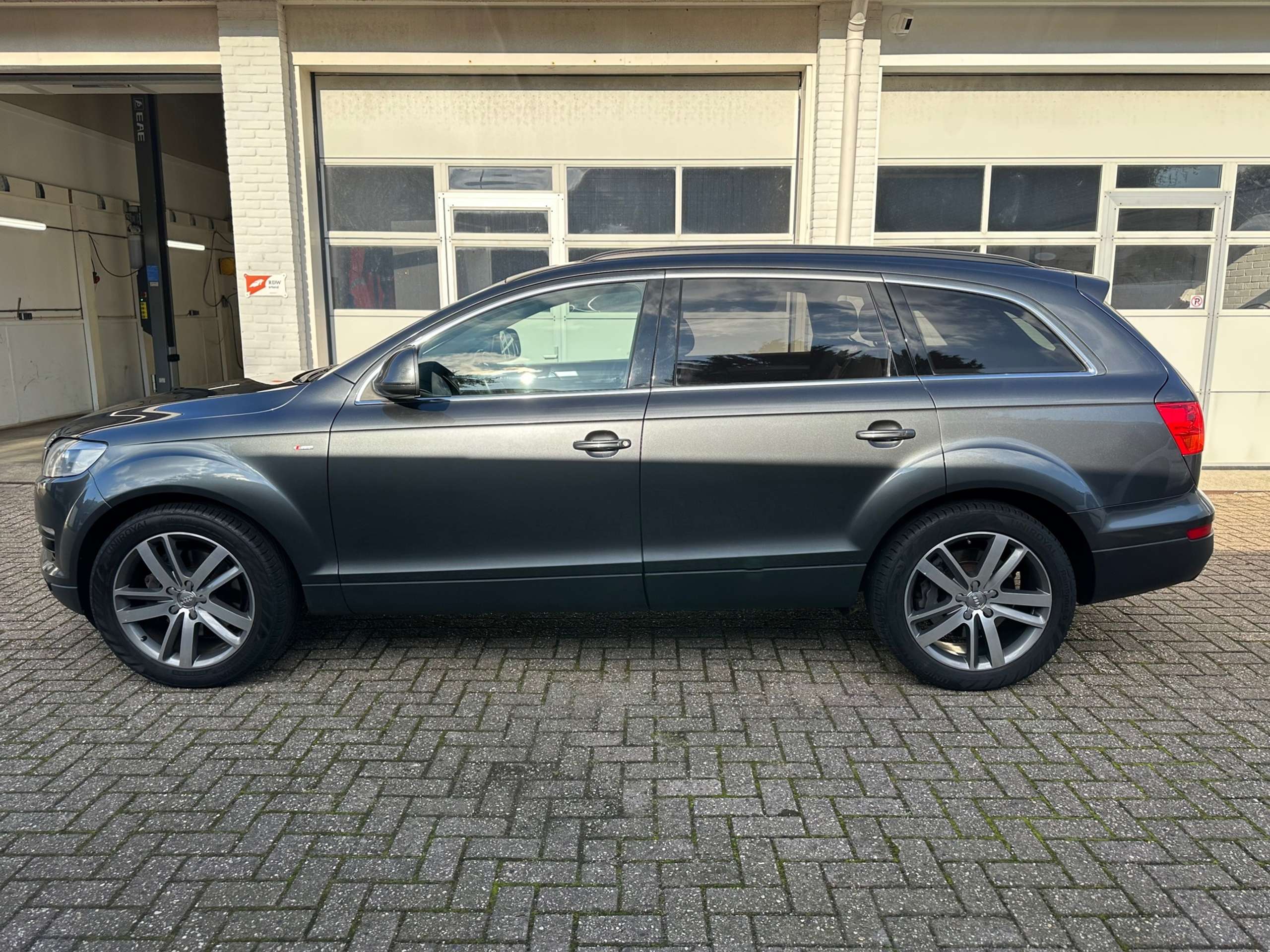 Audi - Q7