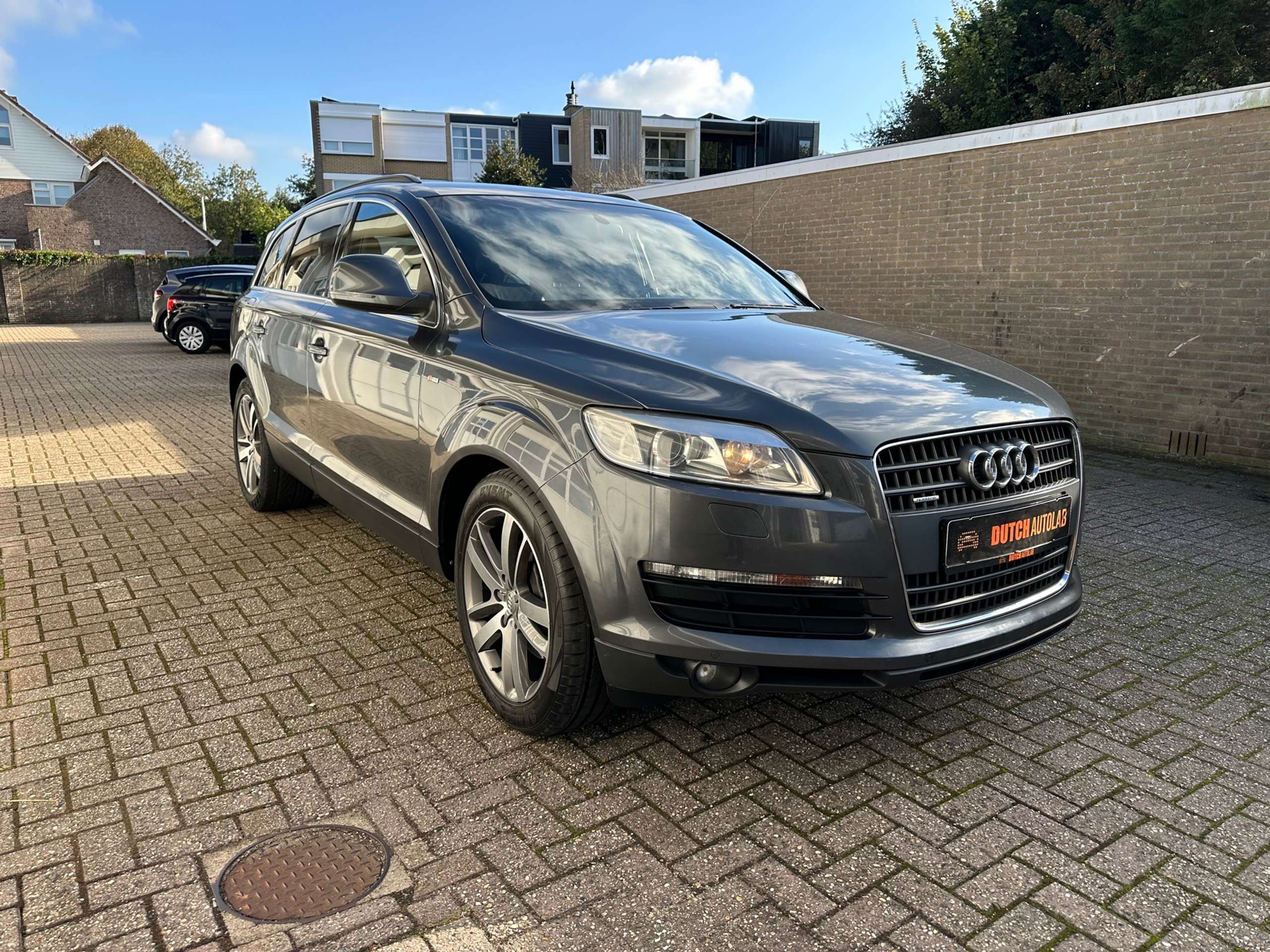 Audi - Q7