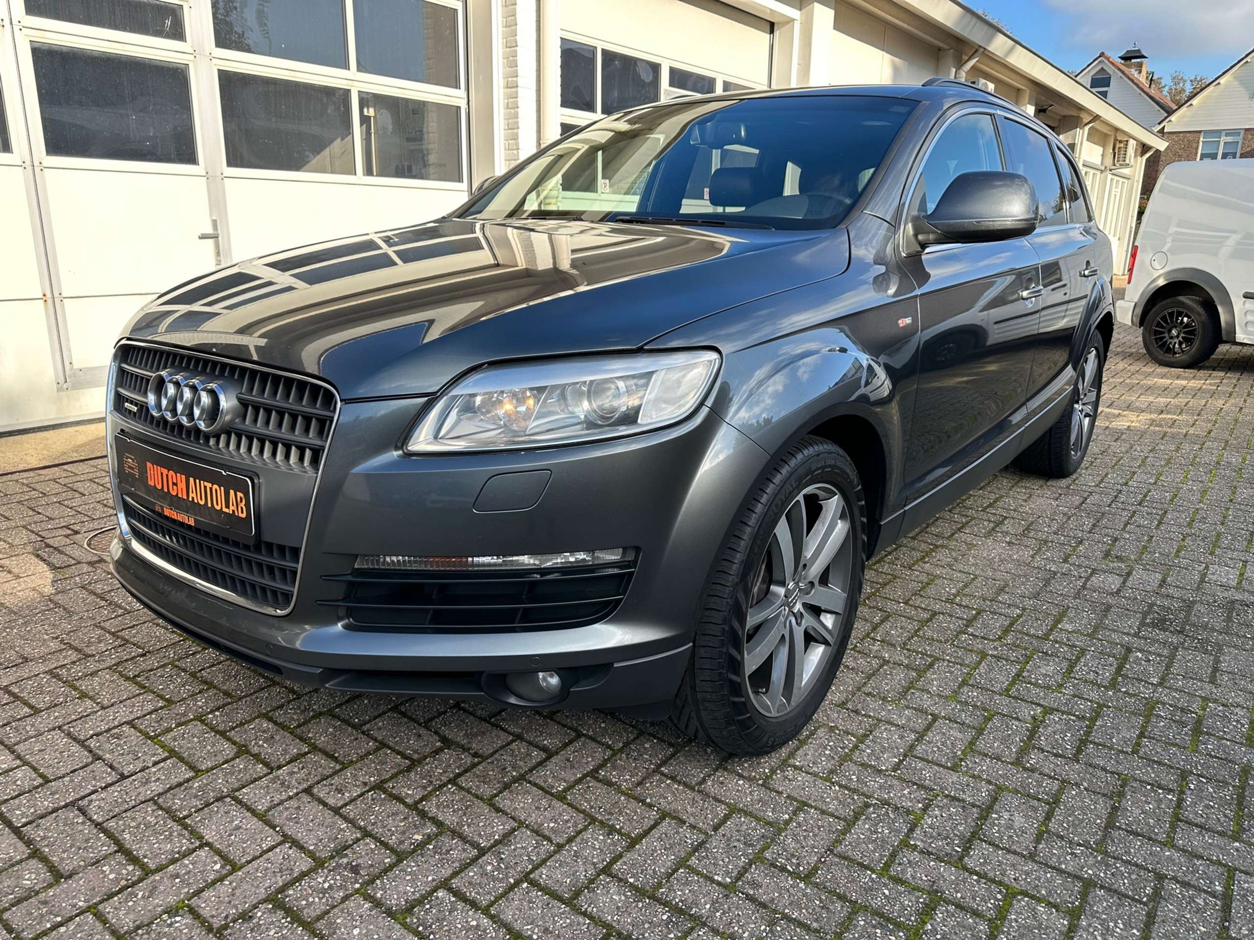 Audi - Q7