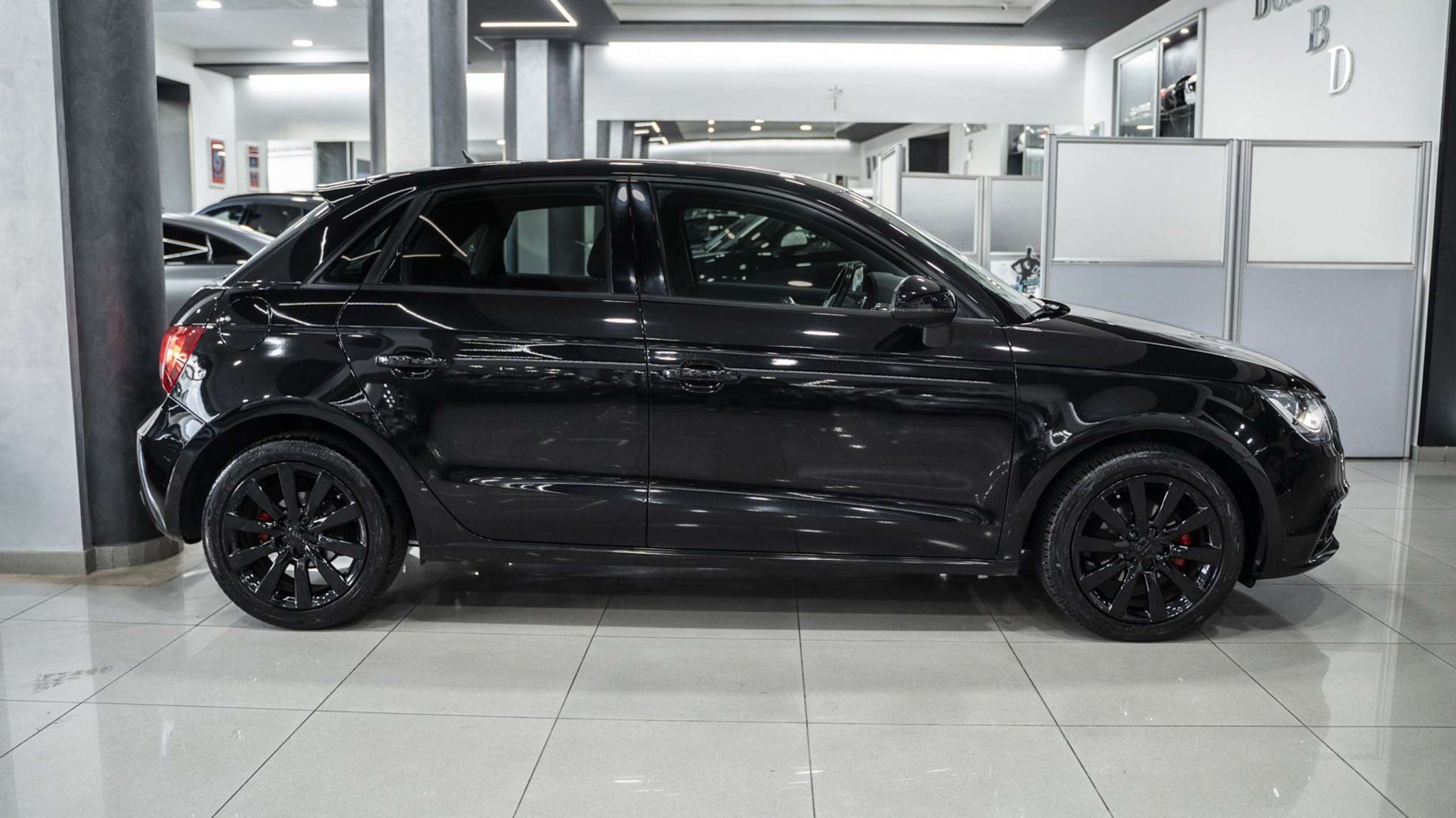 Audi - A1