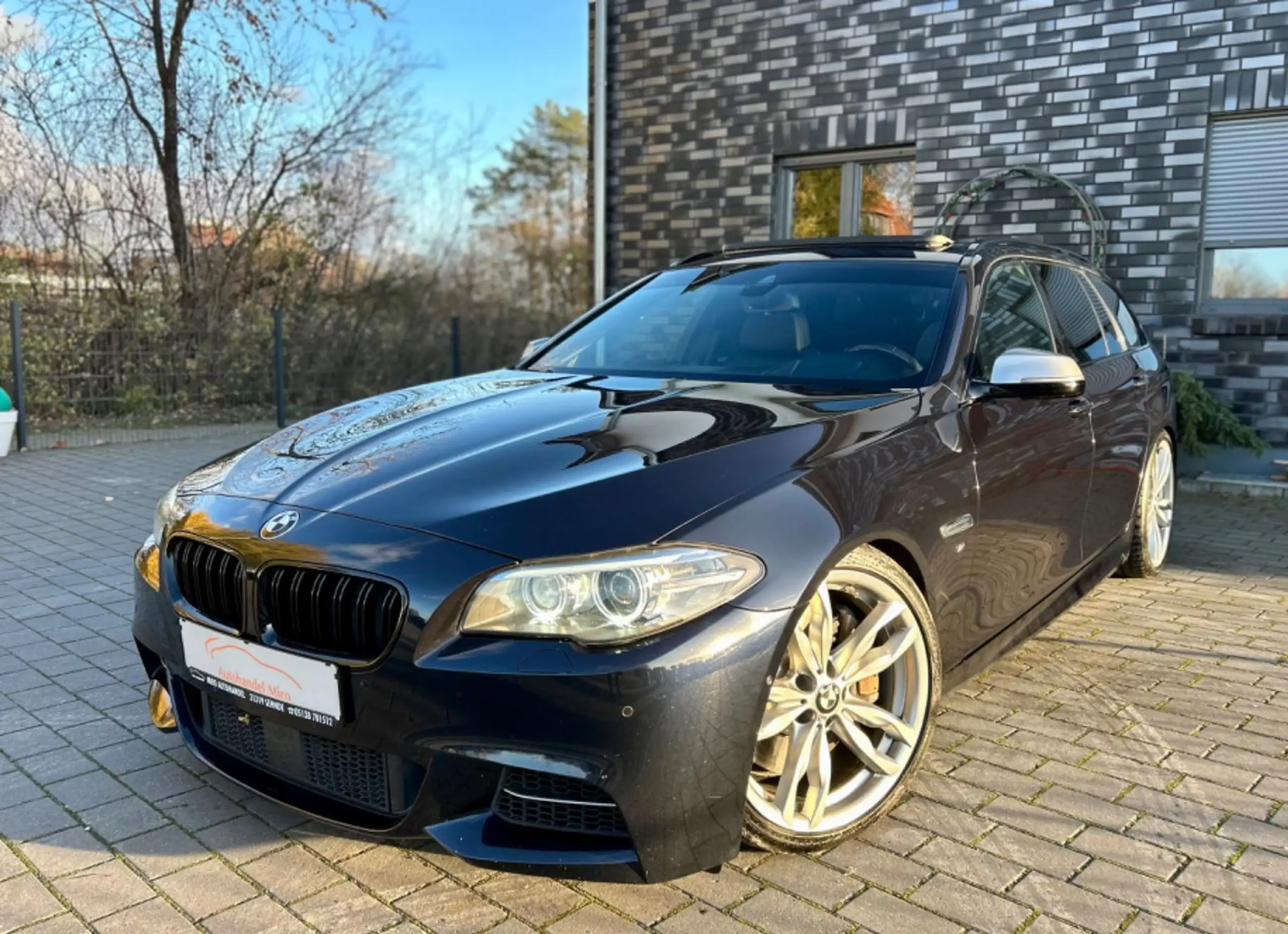 BMW - 550