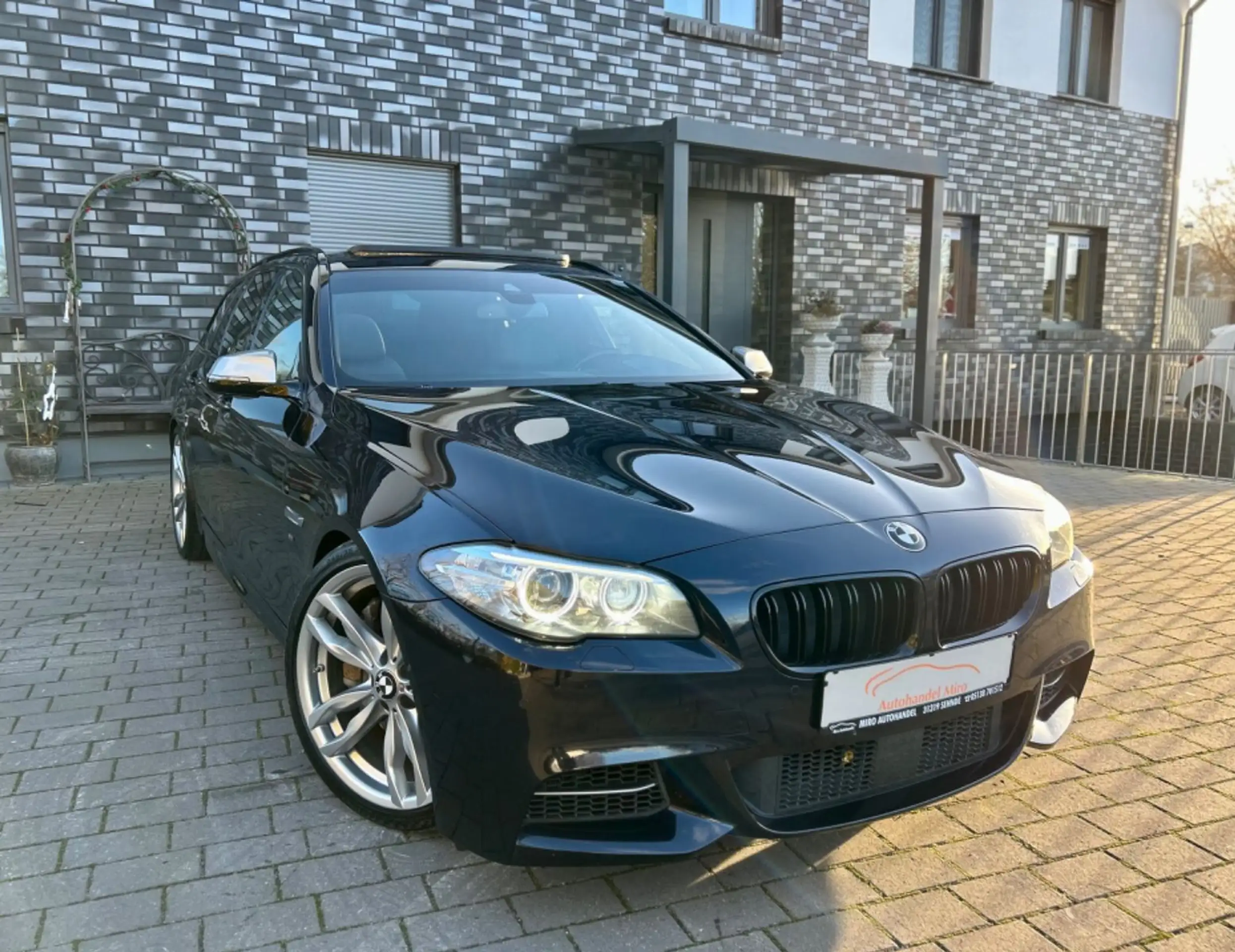 BMW - 550