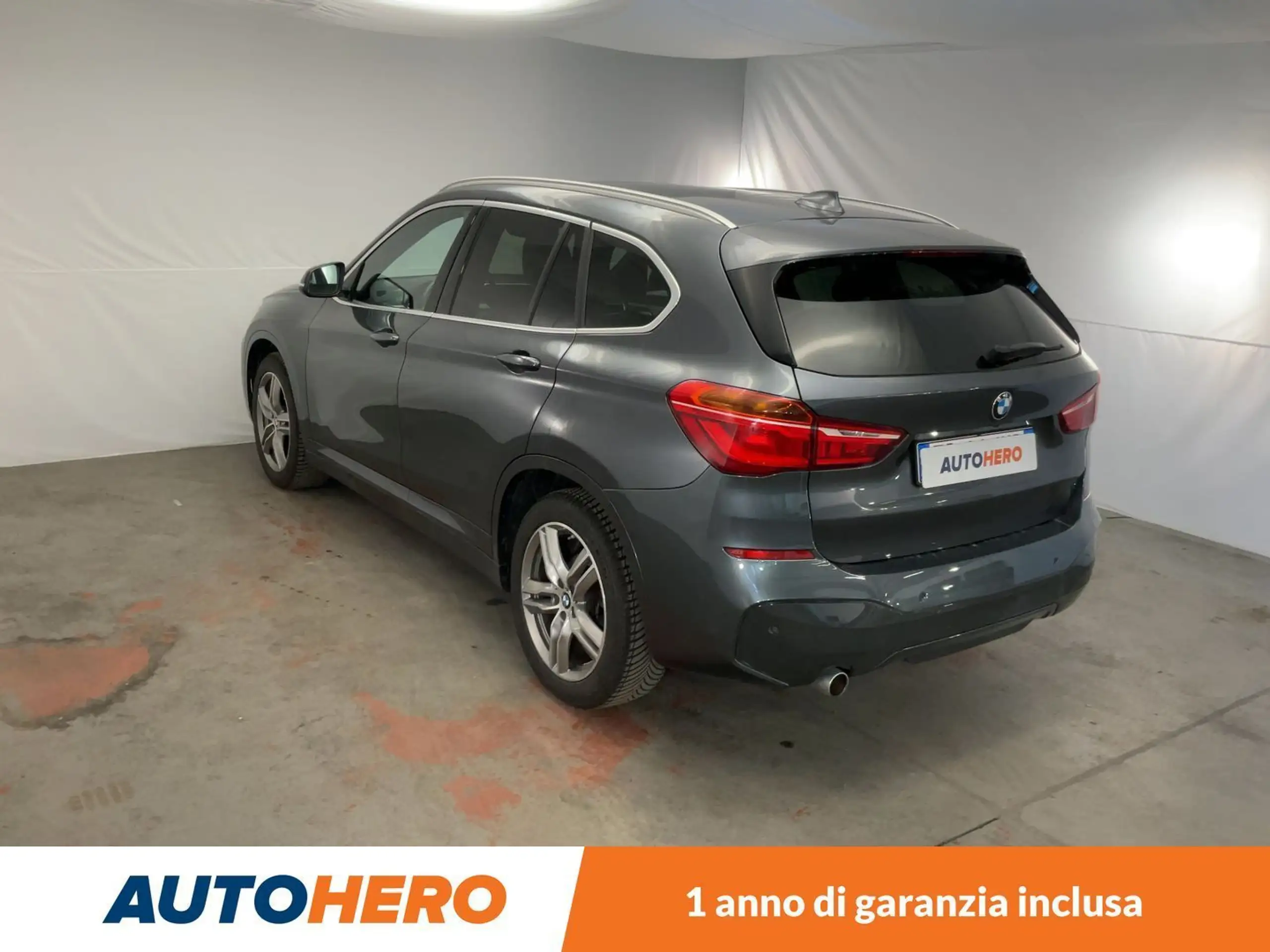 BMW - X1