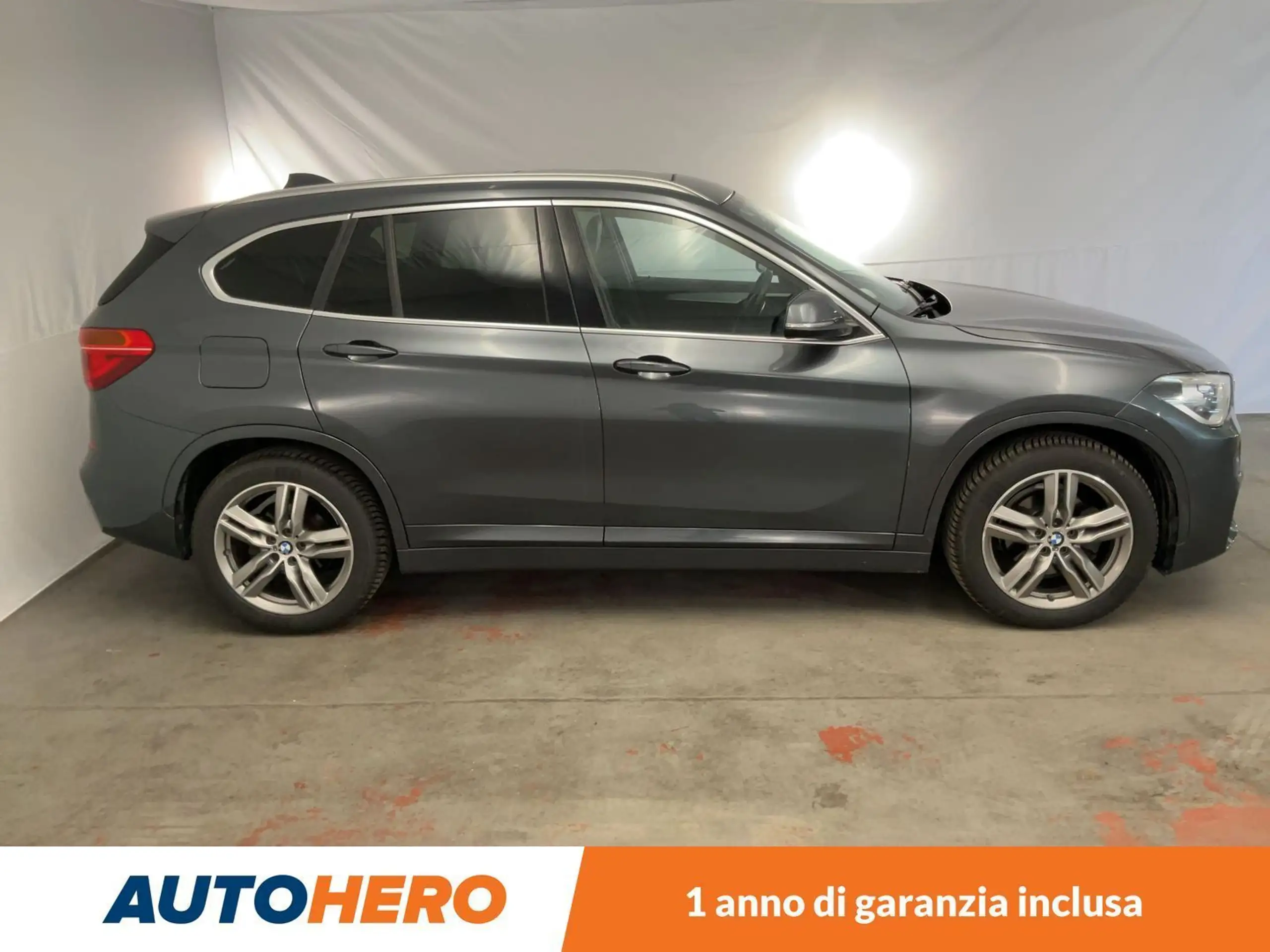 BMW - X1