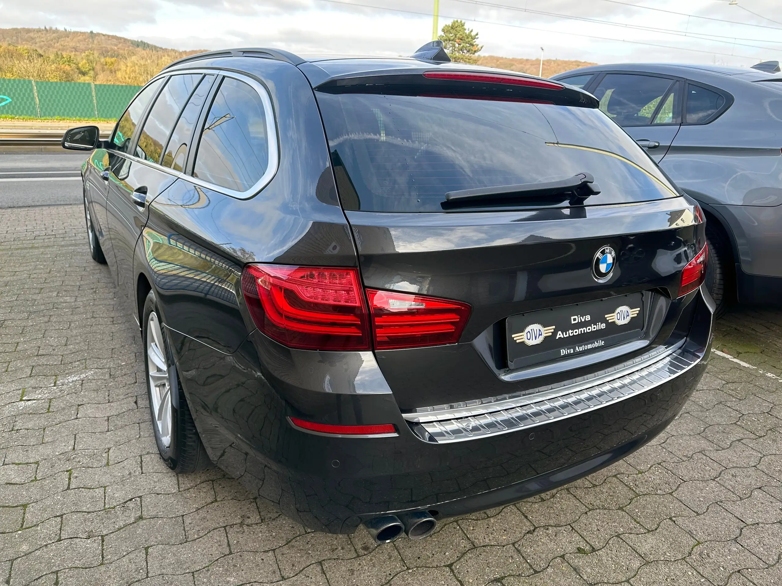 BMW - 528