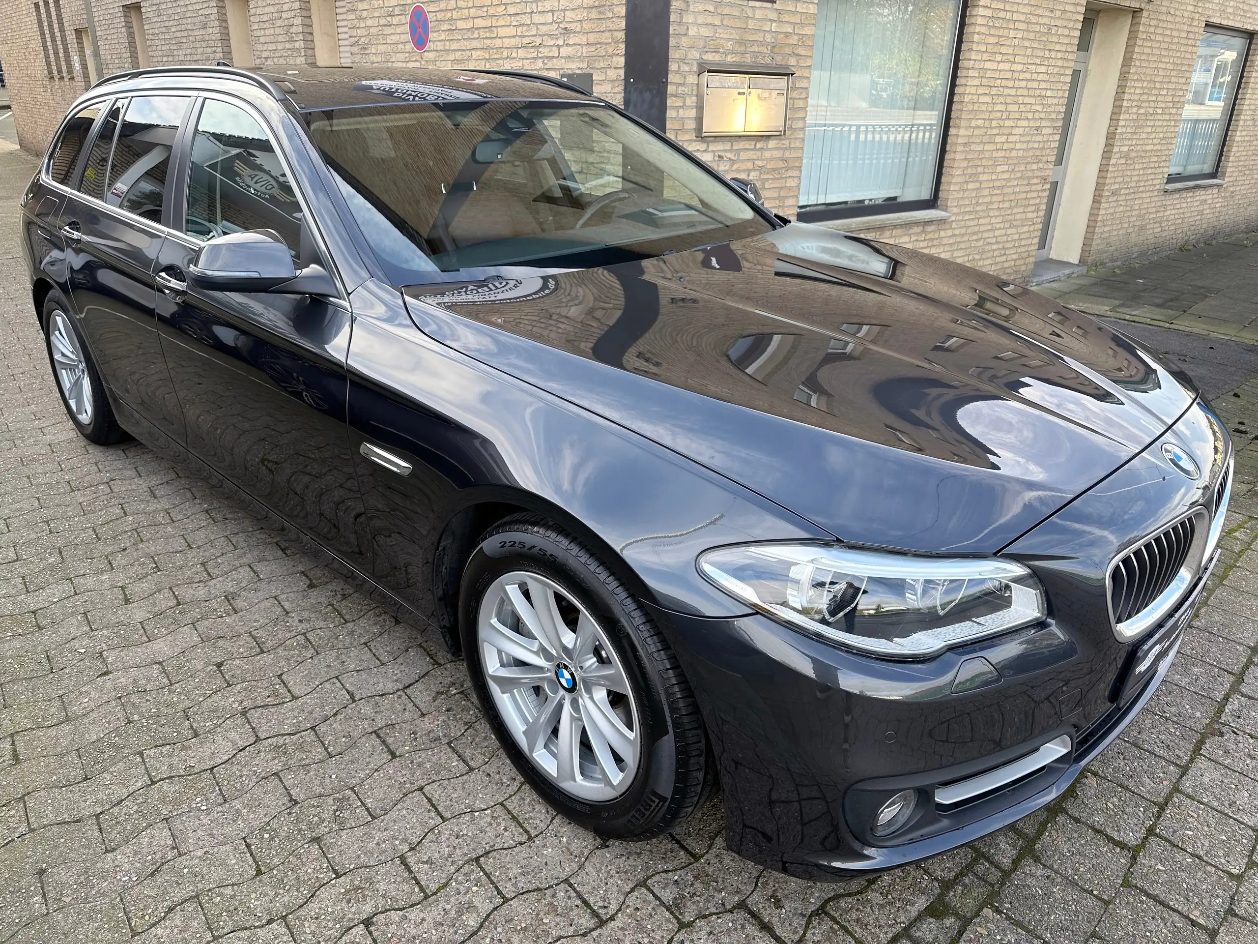 BMW - 528