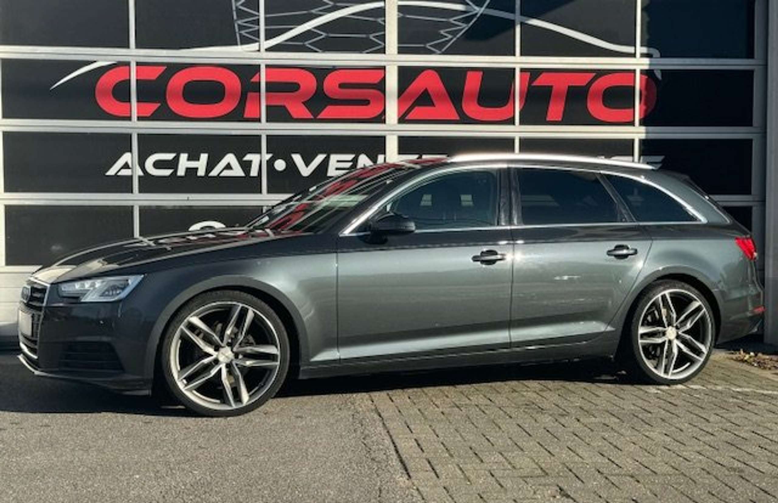 Audi - A4