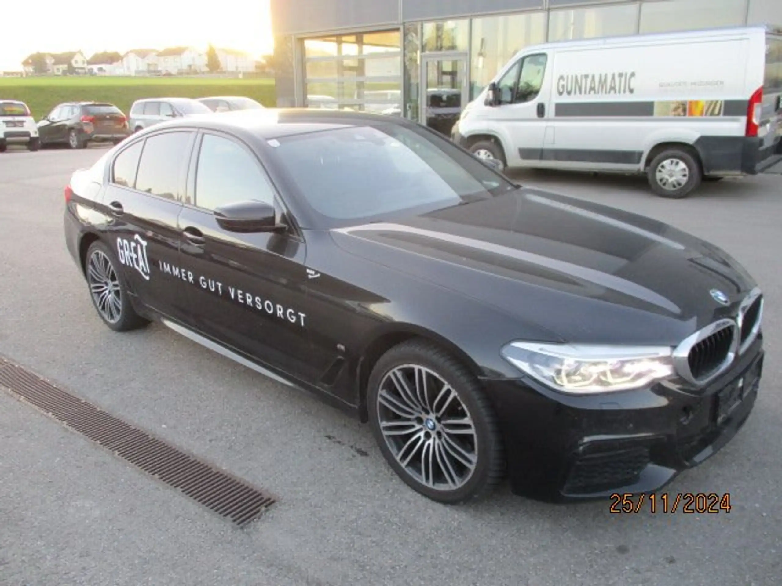 BMW - 530