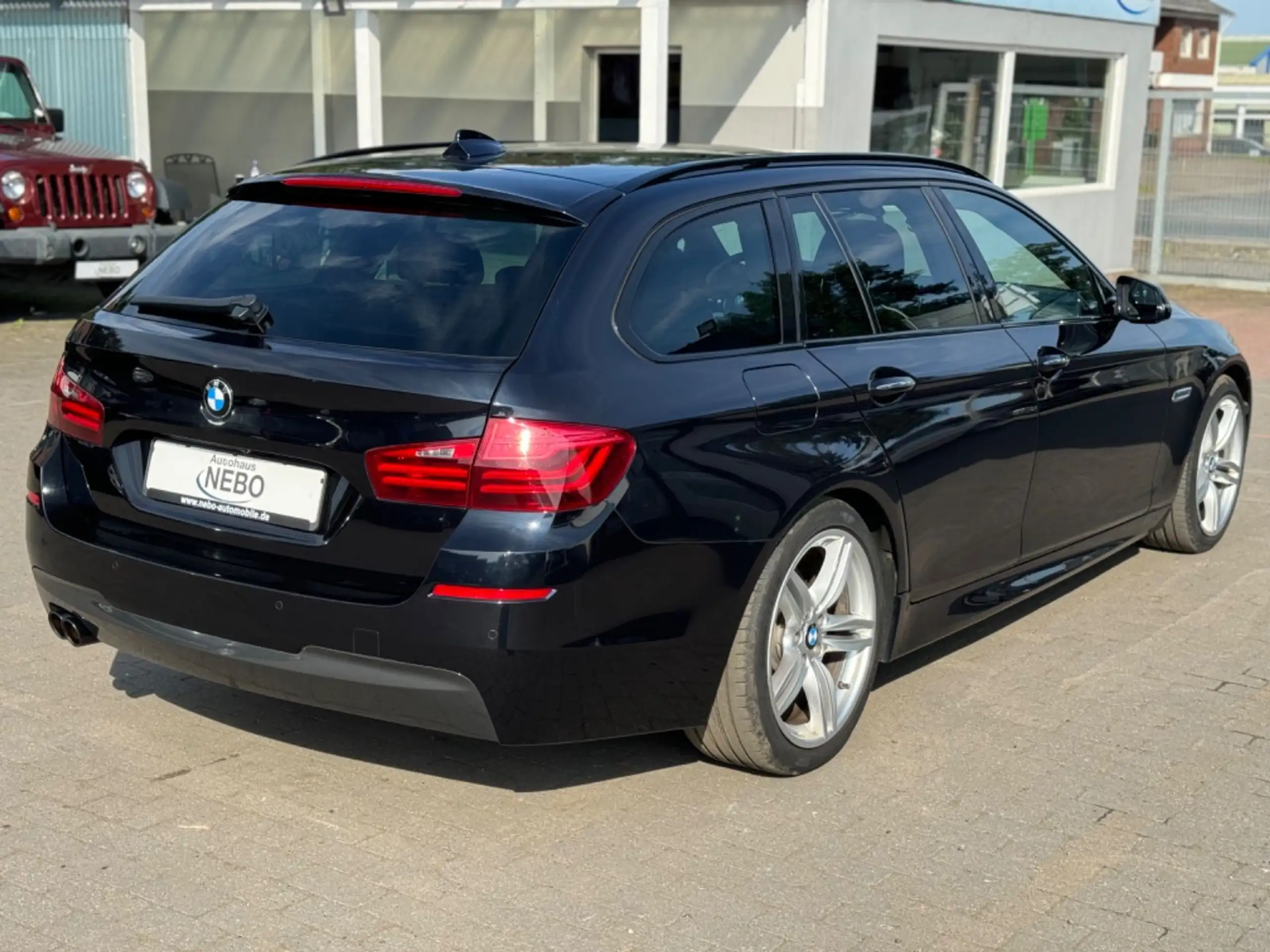 BMW - 520