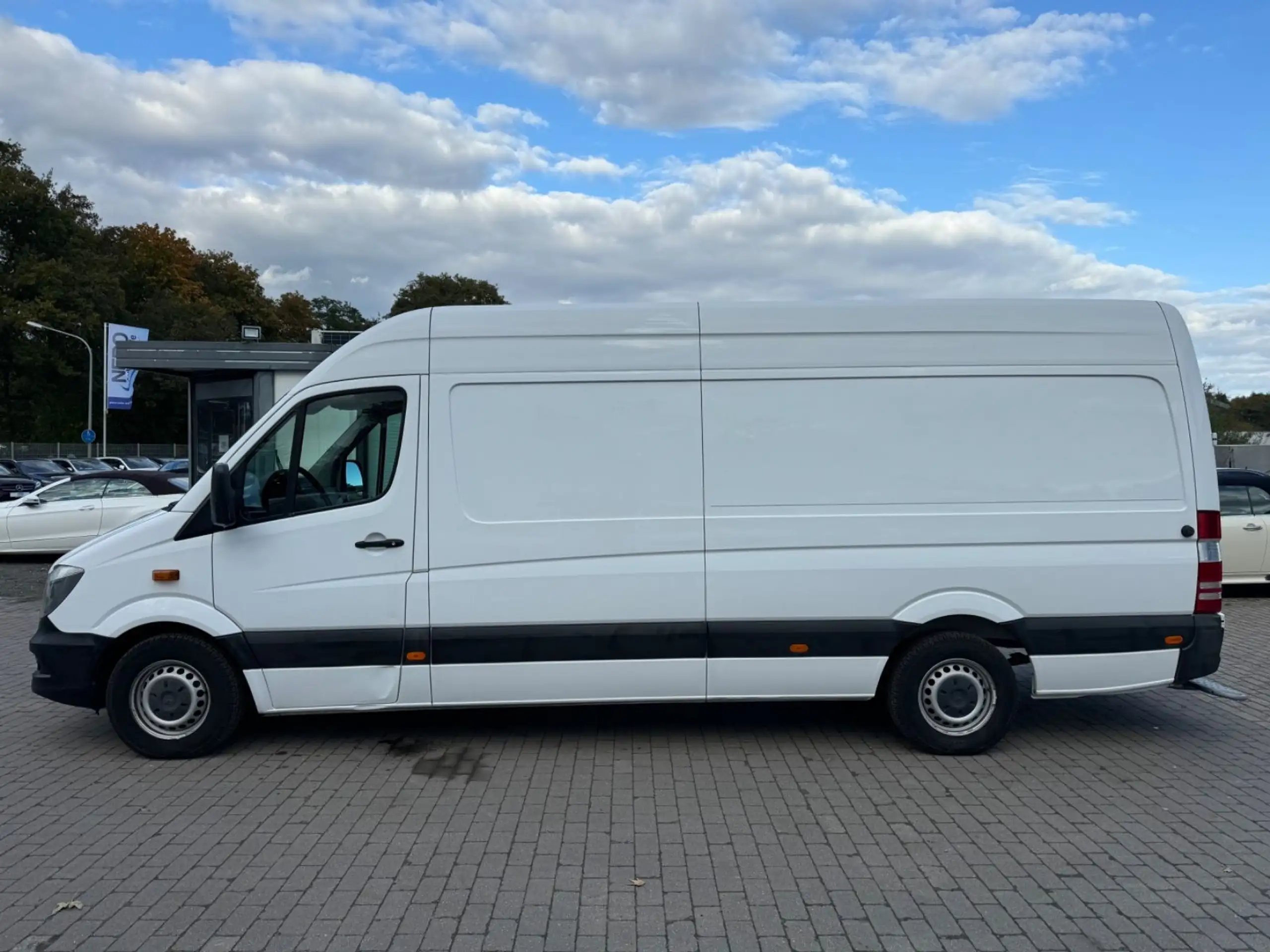 Mercedes-Benz - Sprinter