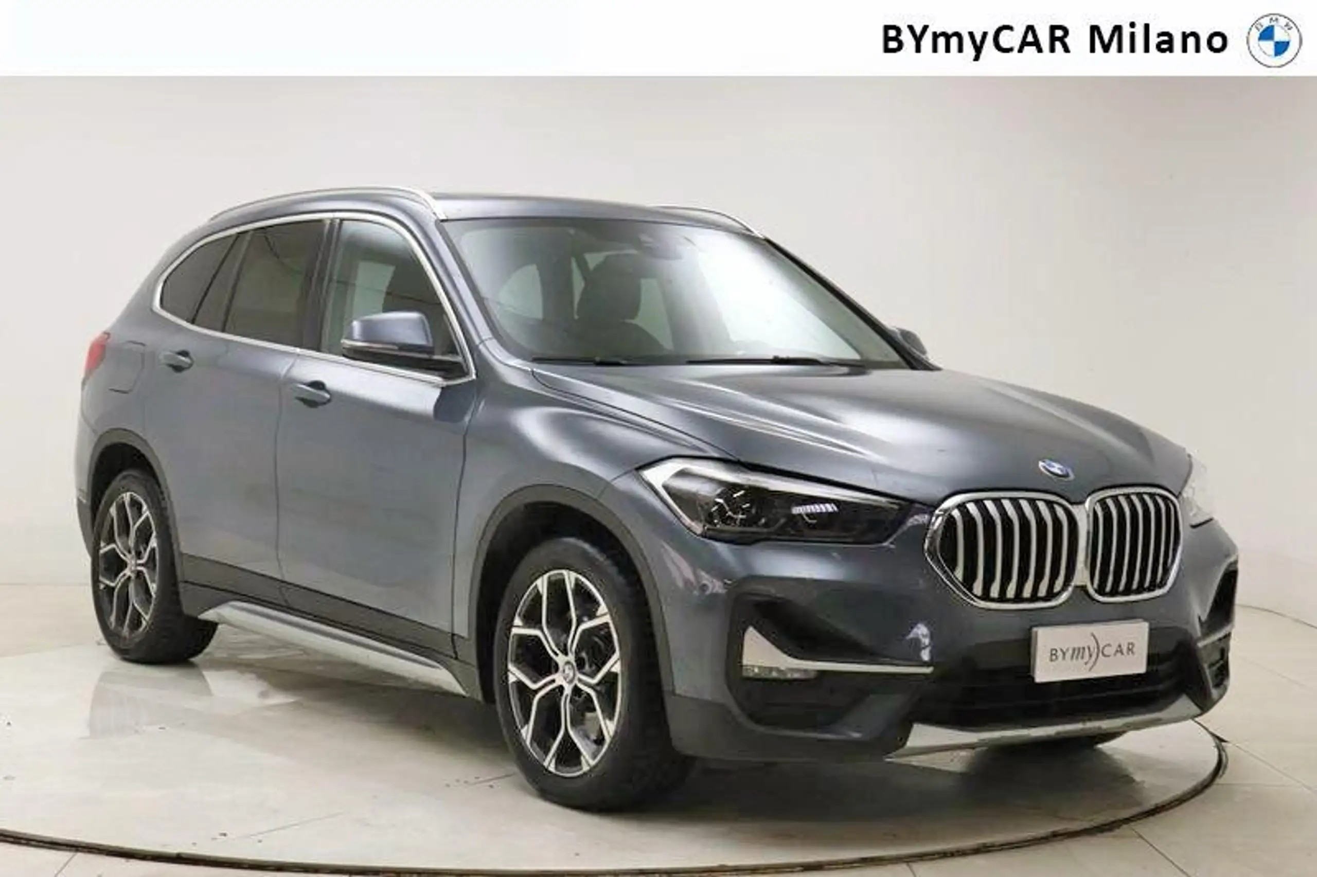 BMW - X1