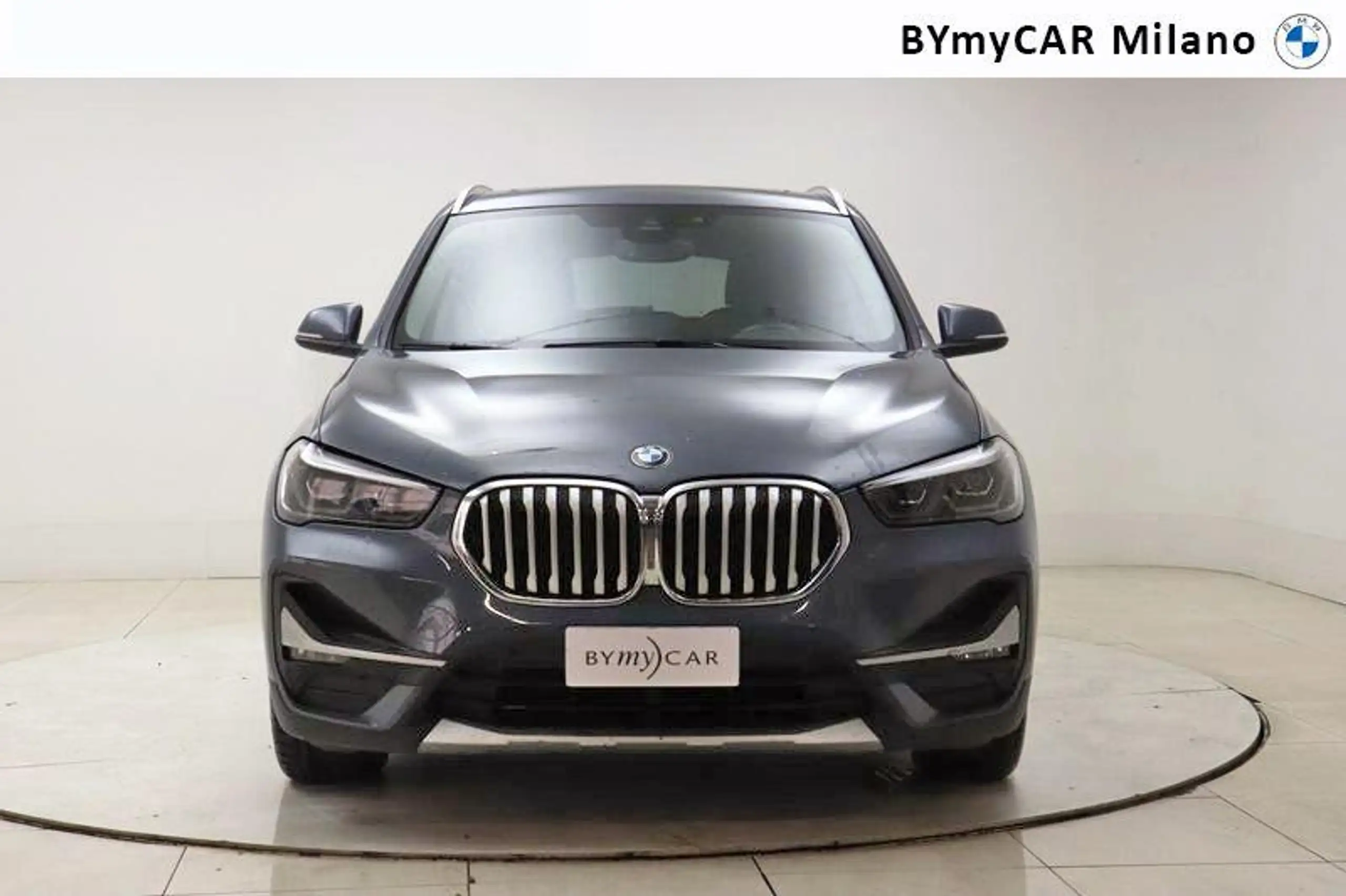 BMW - X1