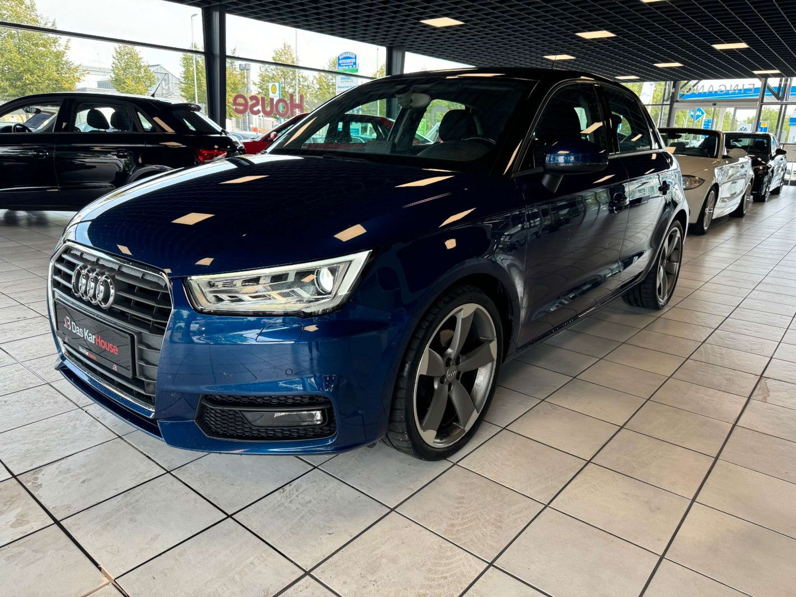 Audi - A1