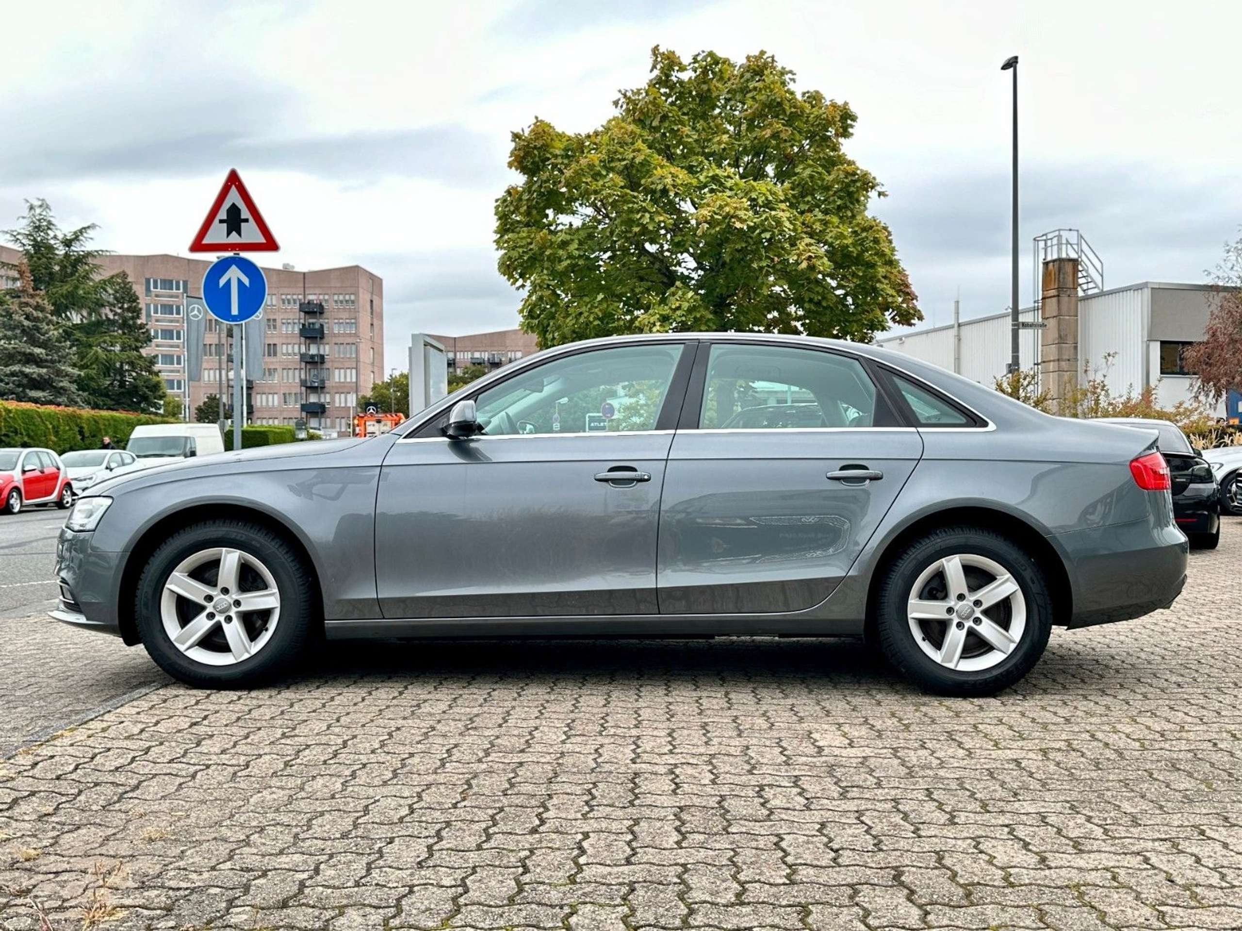 Audi - A4