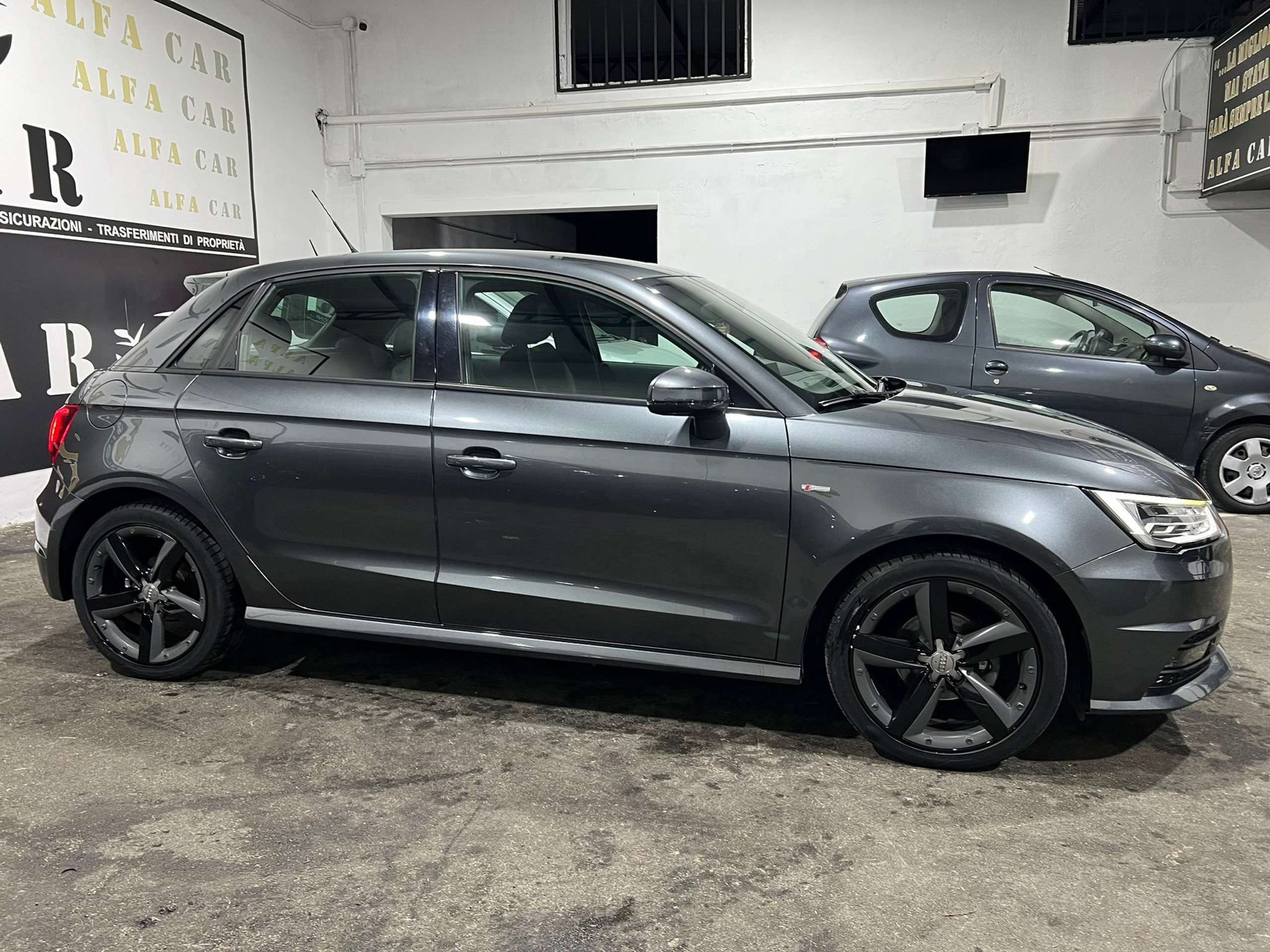 Audi - A1