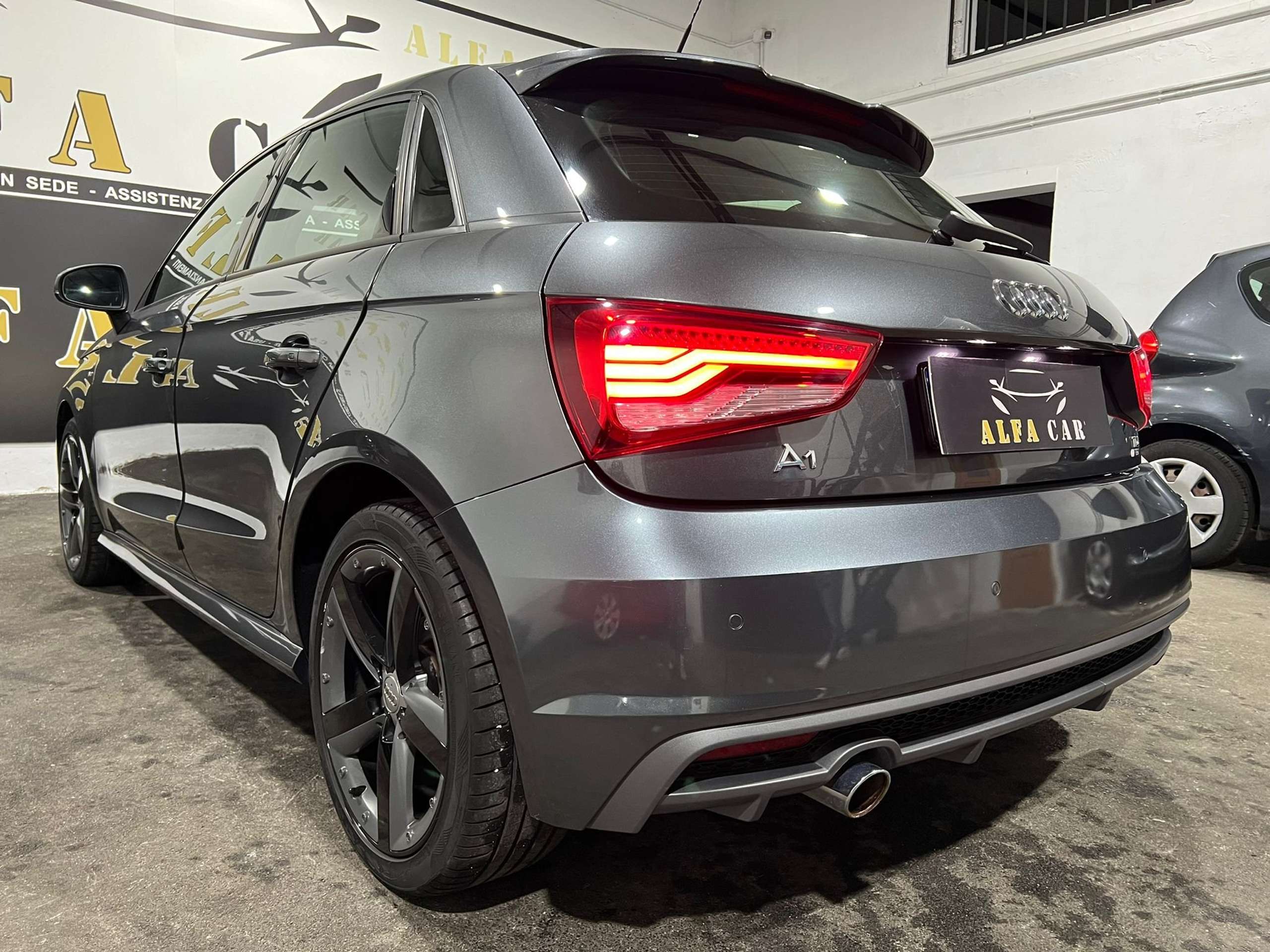 Audi - A1