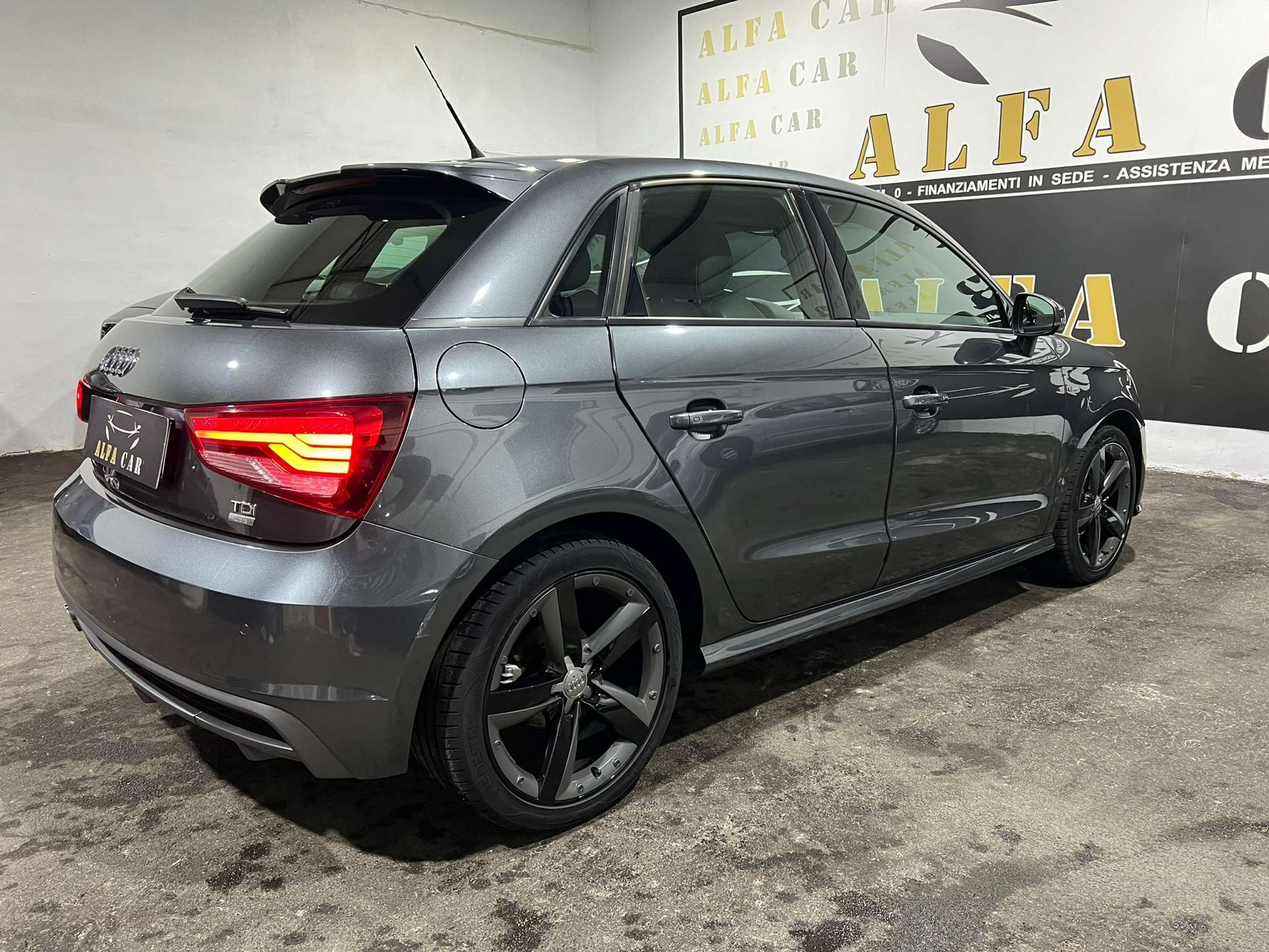 Audi - A1