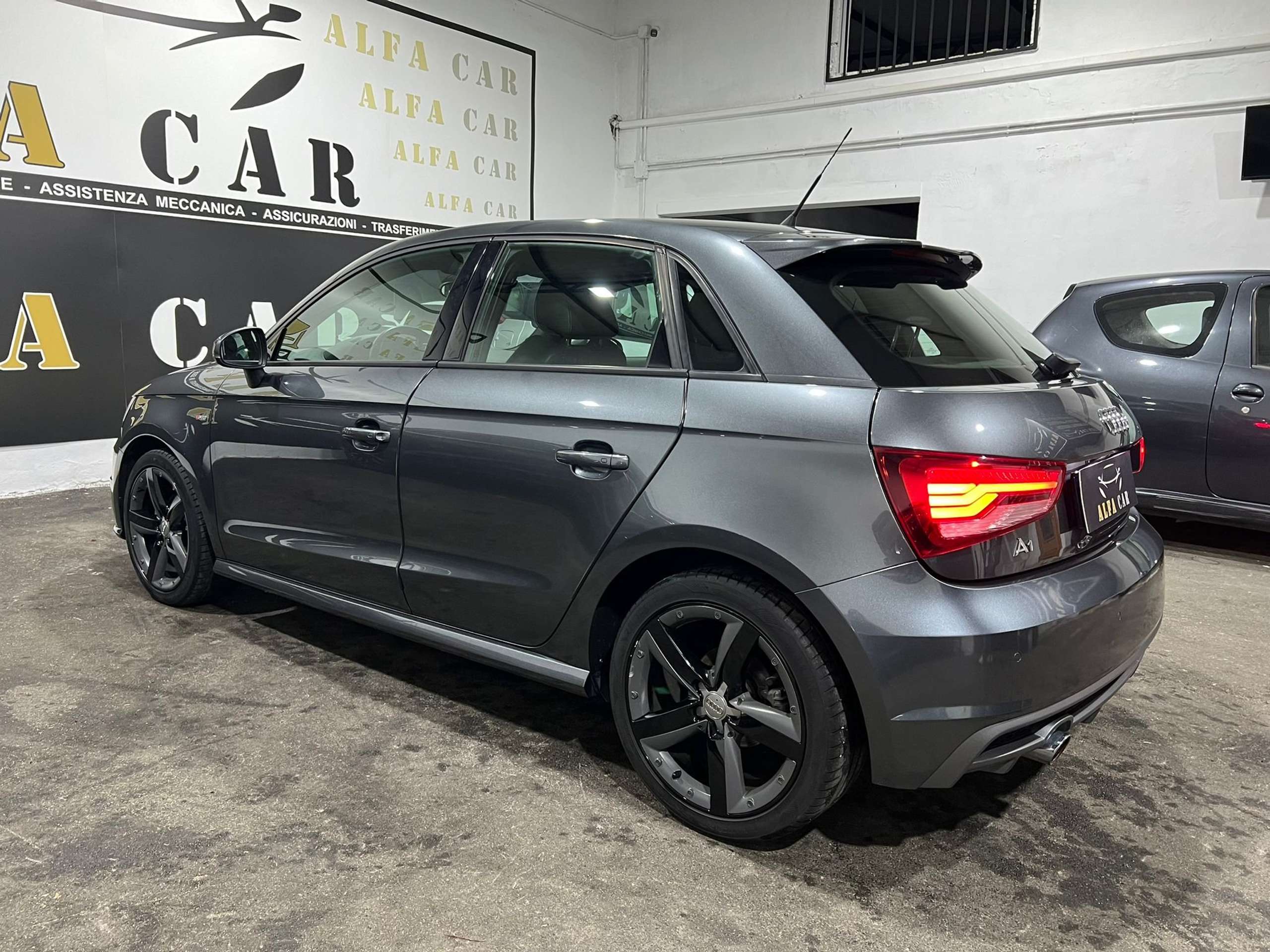 Audi - A1