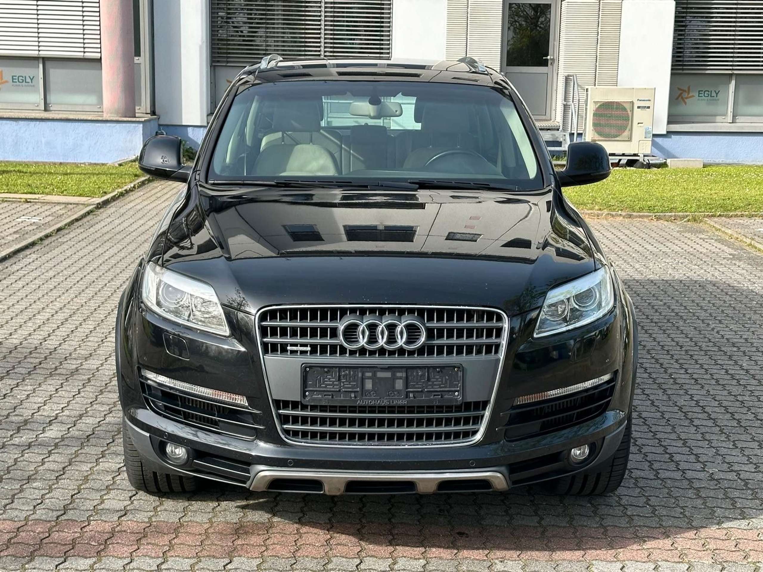 Audi - Q7