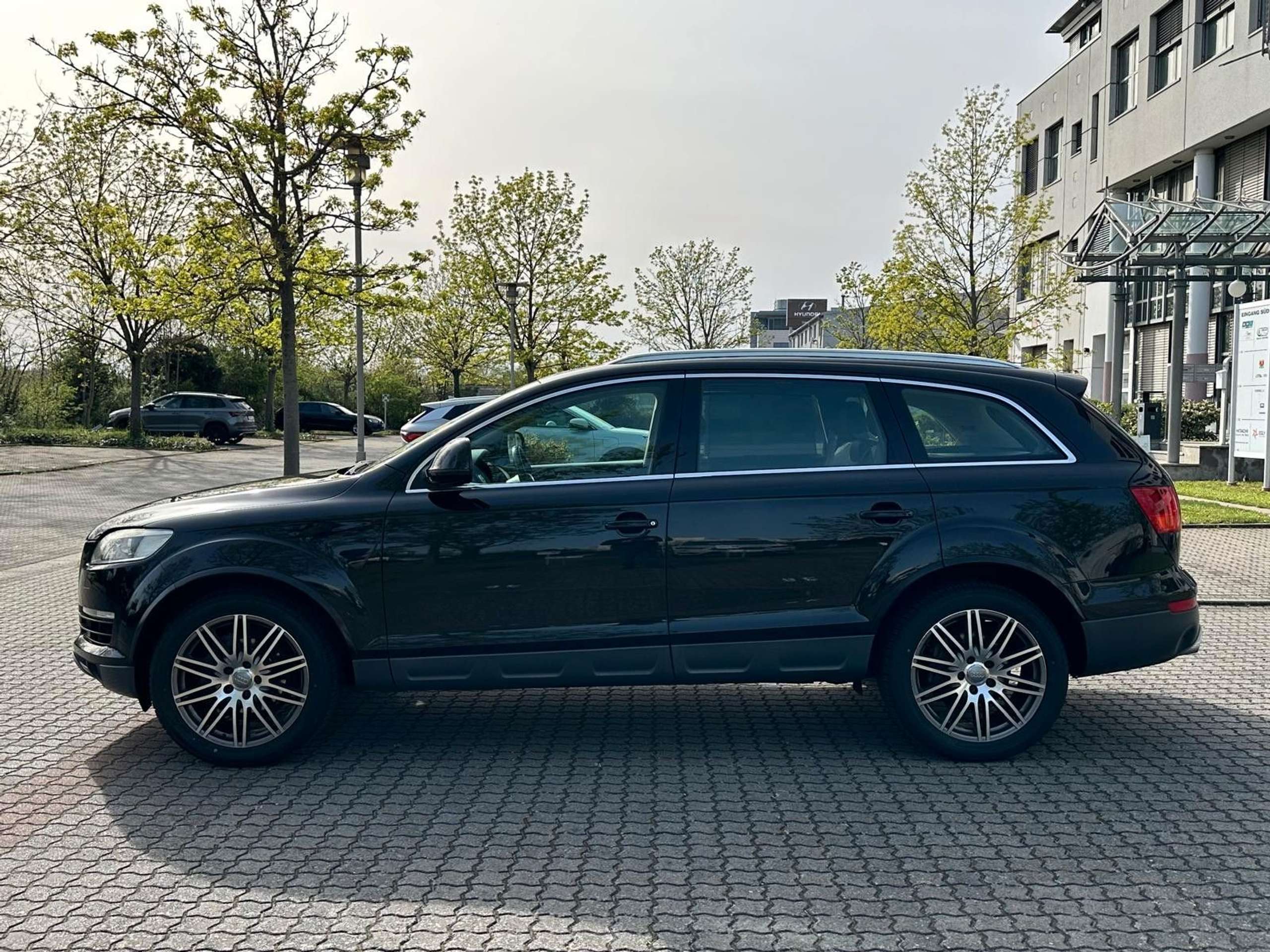 Audi - Q7