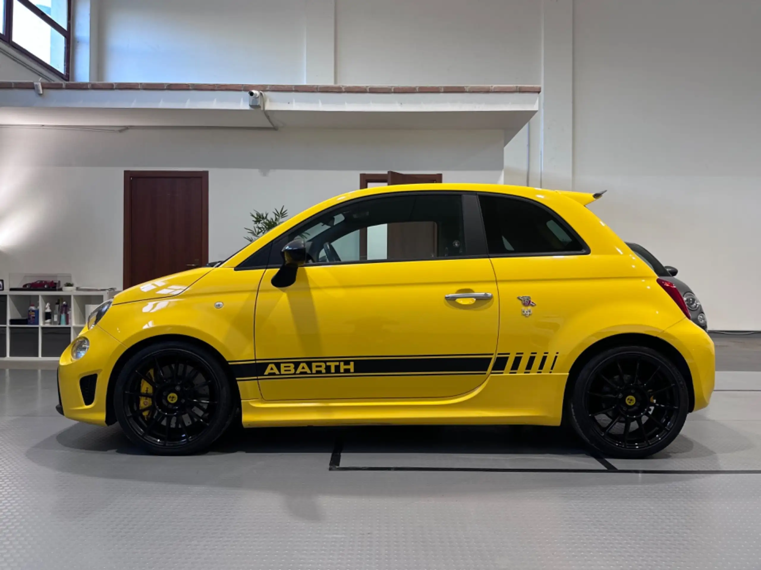 Abarth - 595