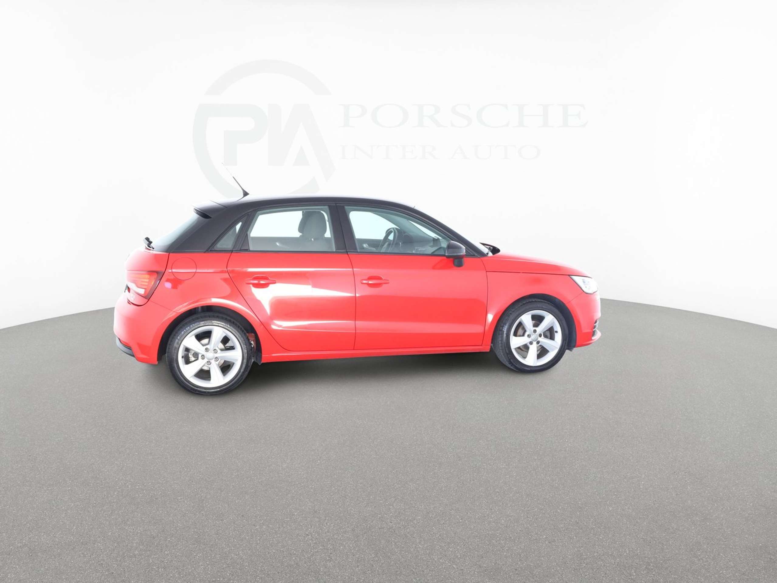 Audi - A1