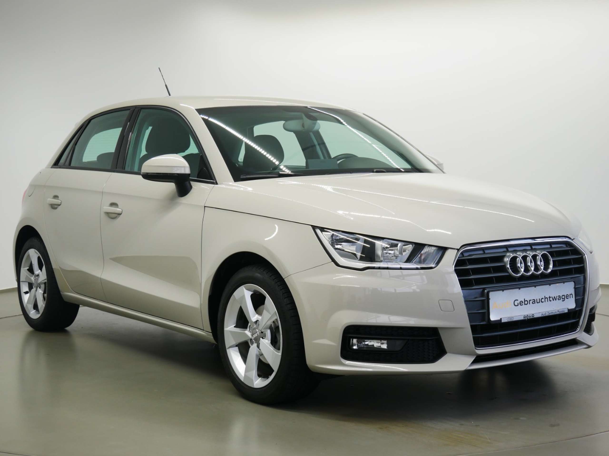 Audi - A1