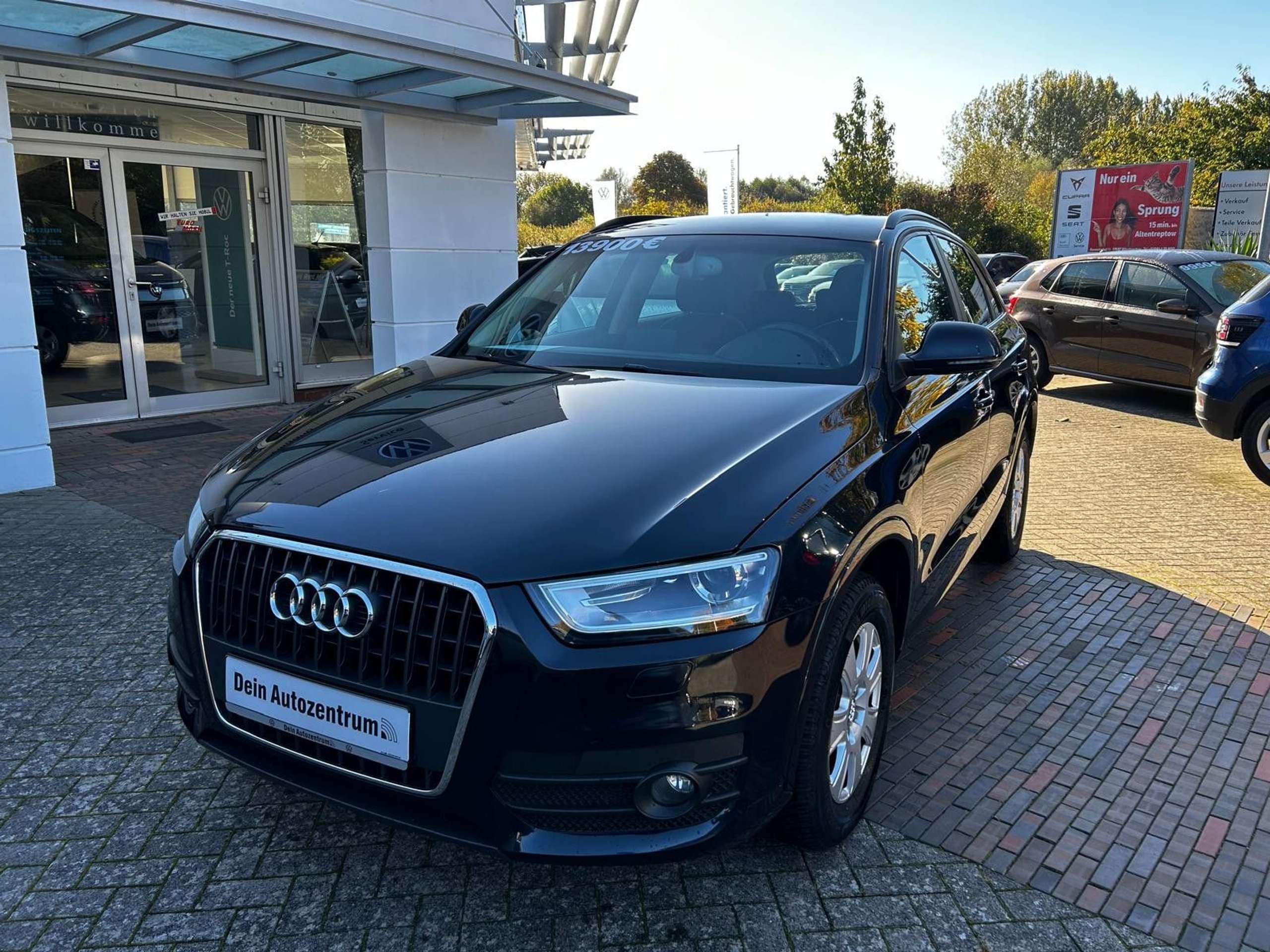 Audi - Q3