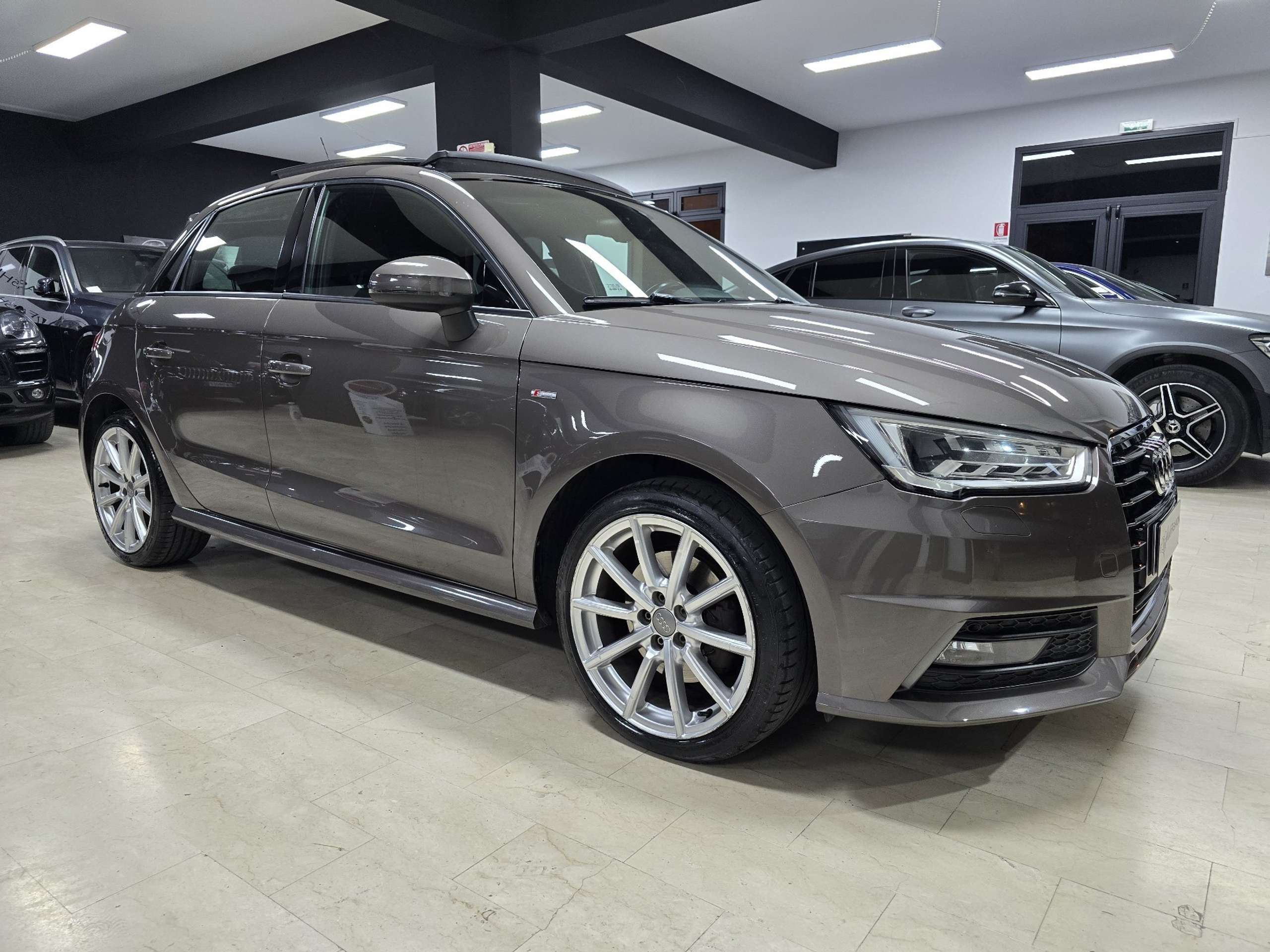 Audi - A1