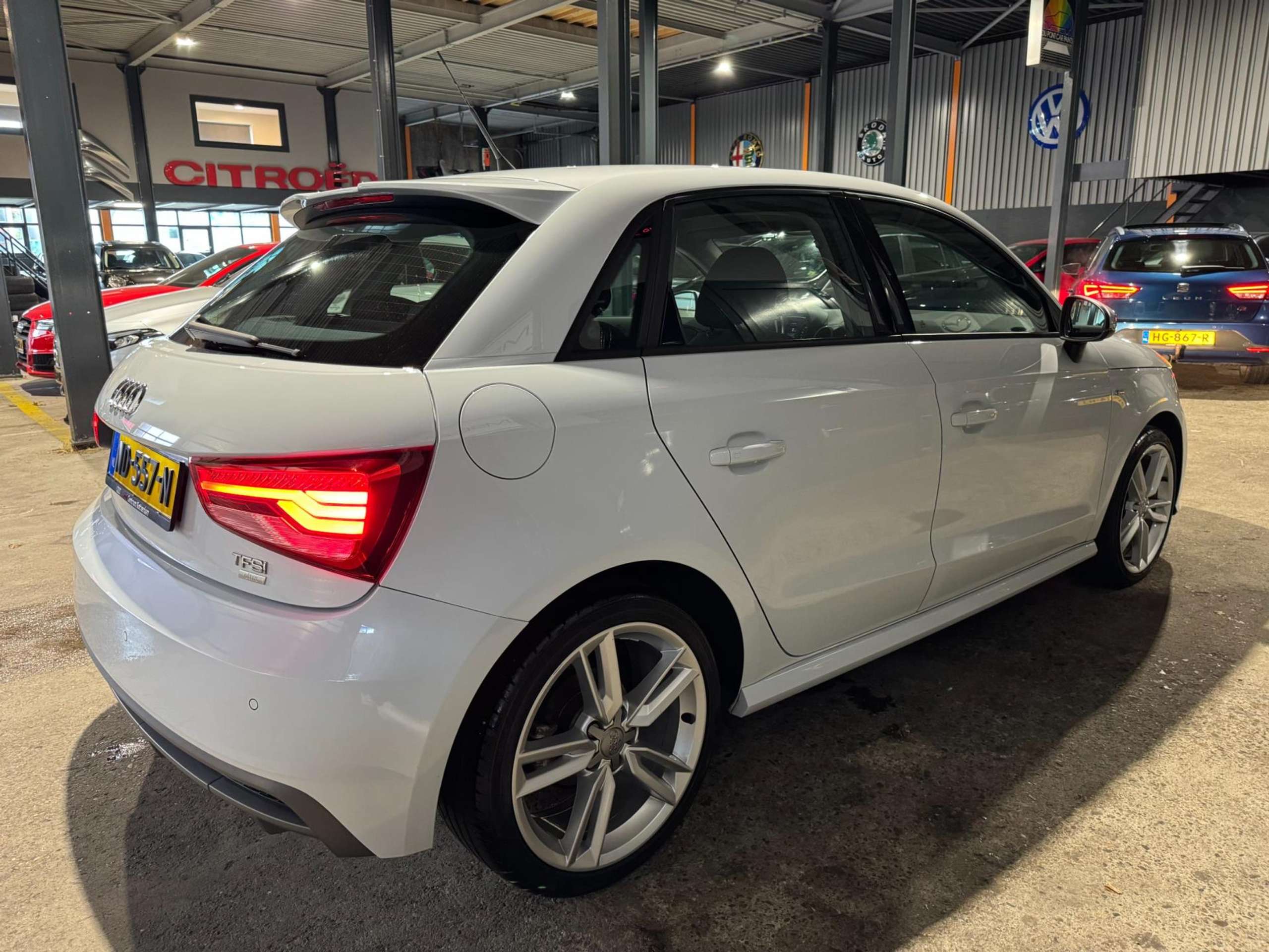 Audi - A1