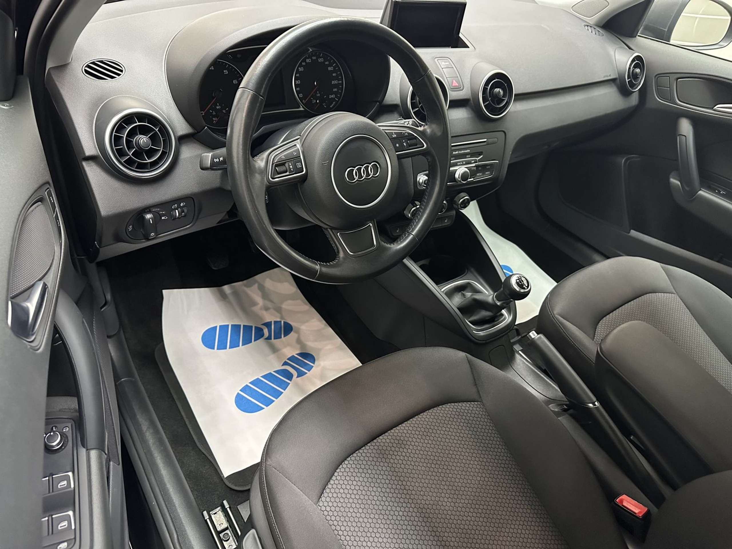 Audi - A1